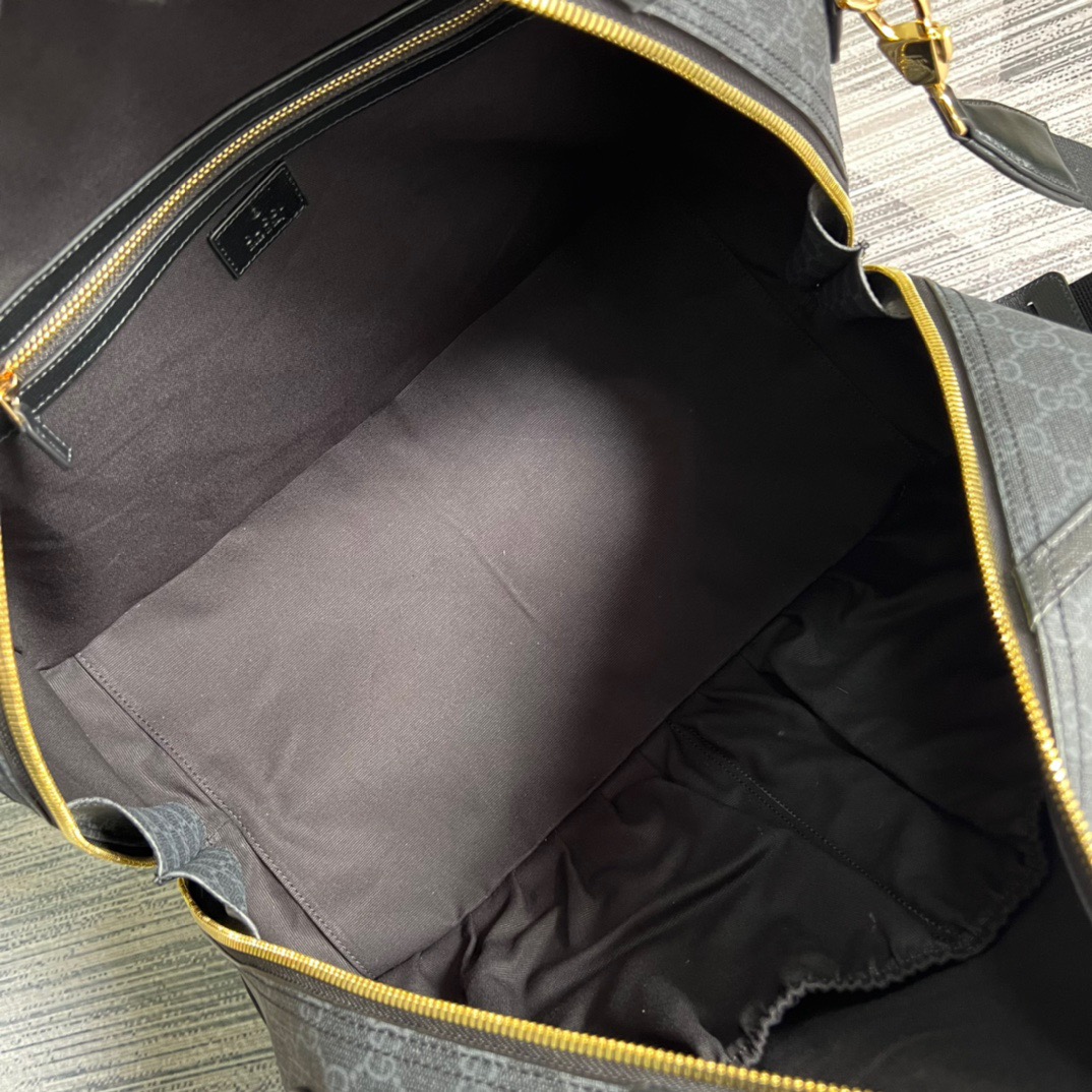 Gvc*1 Duffle Bag With Interlocking G Black 16.5in/42cm ‎696014 92THF 1000