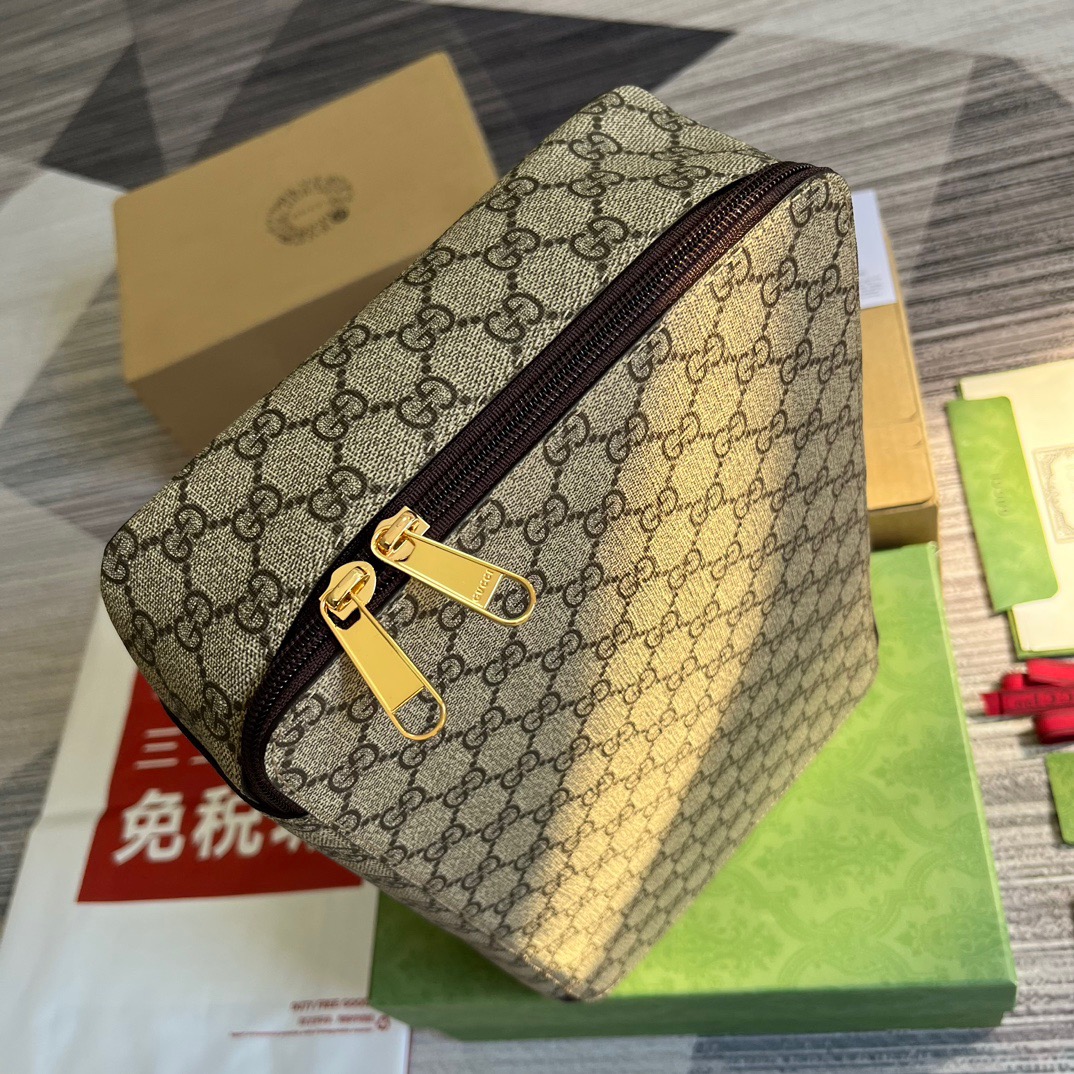 Gvc*1 GG Large Packing Cube Svp*me Canvas Beige/Grey For Men 13.2in/33.5cm ‎‎‎726669 KGD0N 4060