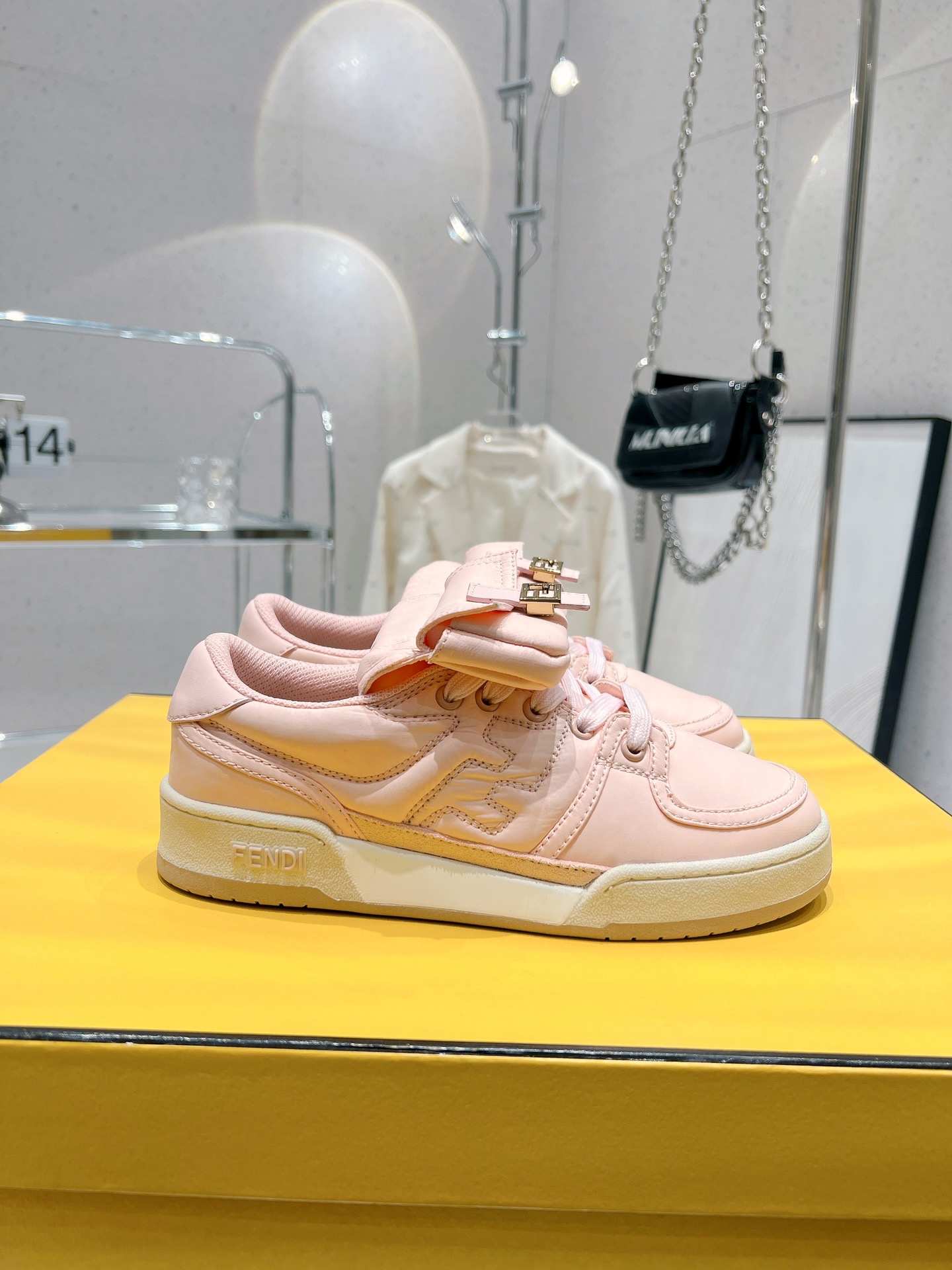 FD F**di Match Lace-Up Low-Top Sneakers Pink For Women