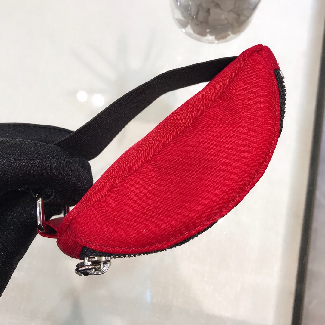 Pra*a Nylon Wristlet Clutch Bag Black/Pink/Red For Women 5.1 in/ 13 cm 2TT095_D02_F0002