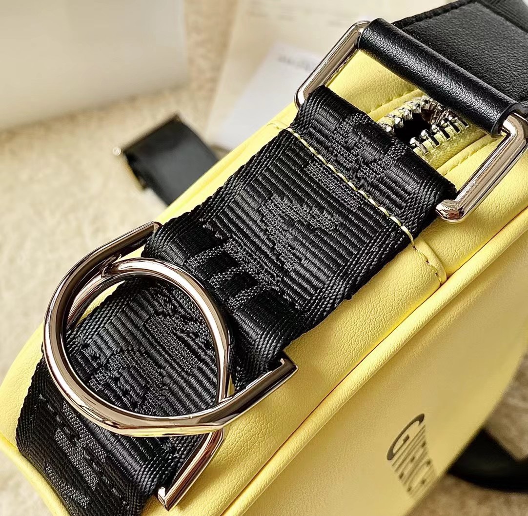 Givenchy Camera Bag Blue/Black/Yellow For Women‎ 7.75in/19.7cm GIV158073