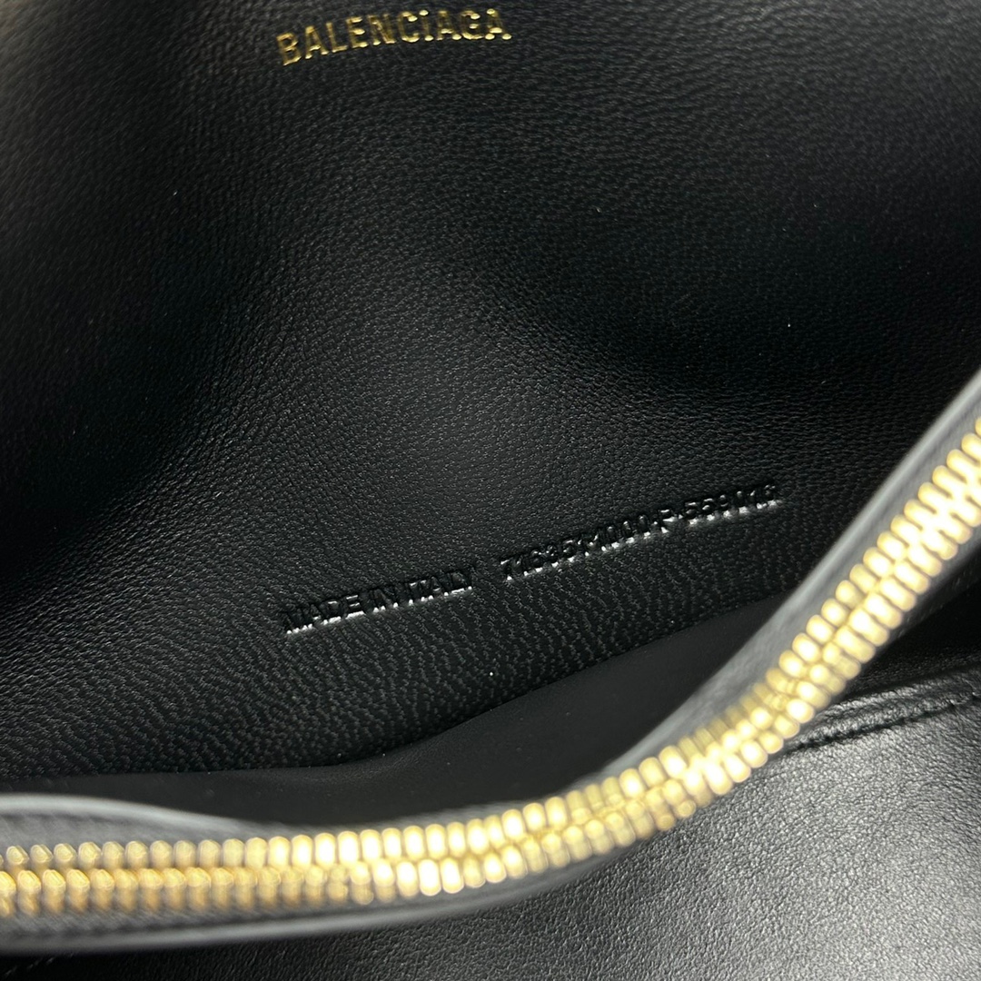 Ba1en*iaga Crush Small Chain Bag Black/White For Women‎ 9.8in/25cm 716351210IX1000