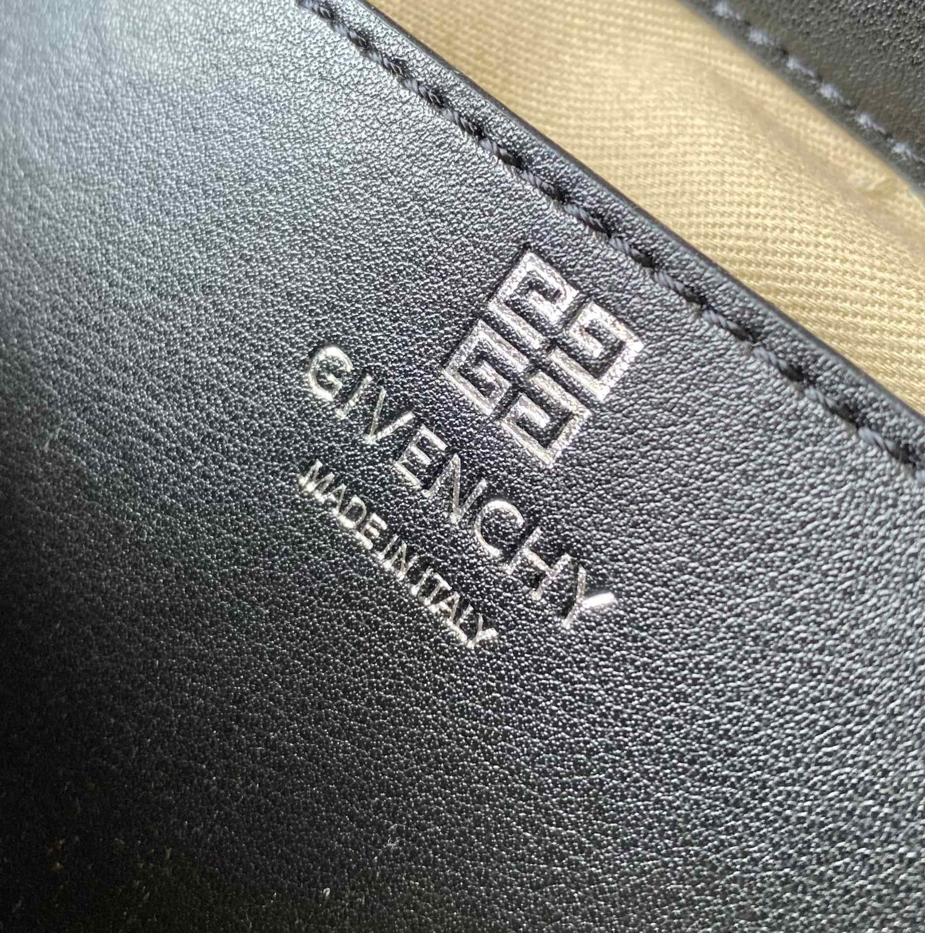 Givenchy Mini Antigona Sport Bag Brown/Black/Beige For Women‎ 8.7in/22cm BB50NVB1HT-001