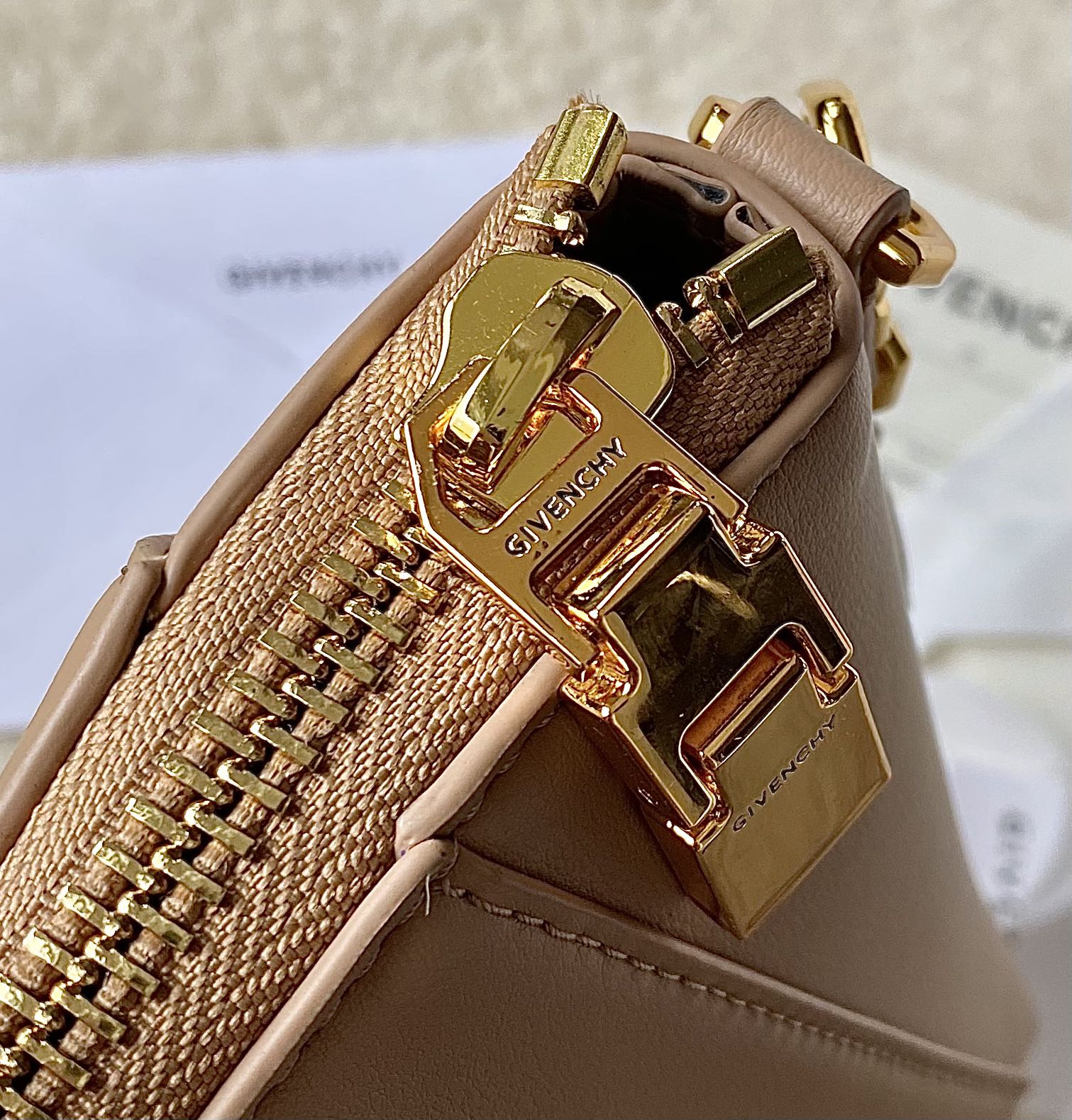 Givenchy Mini Antigona Sport Bag Brown/Black/Beige For Women‎ 8.7in/22cm BB50NVB1HT-001