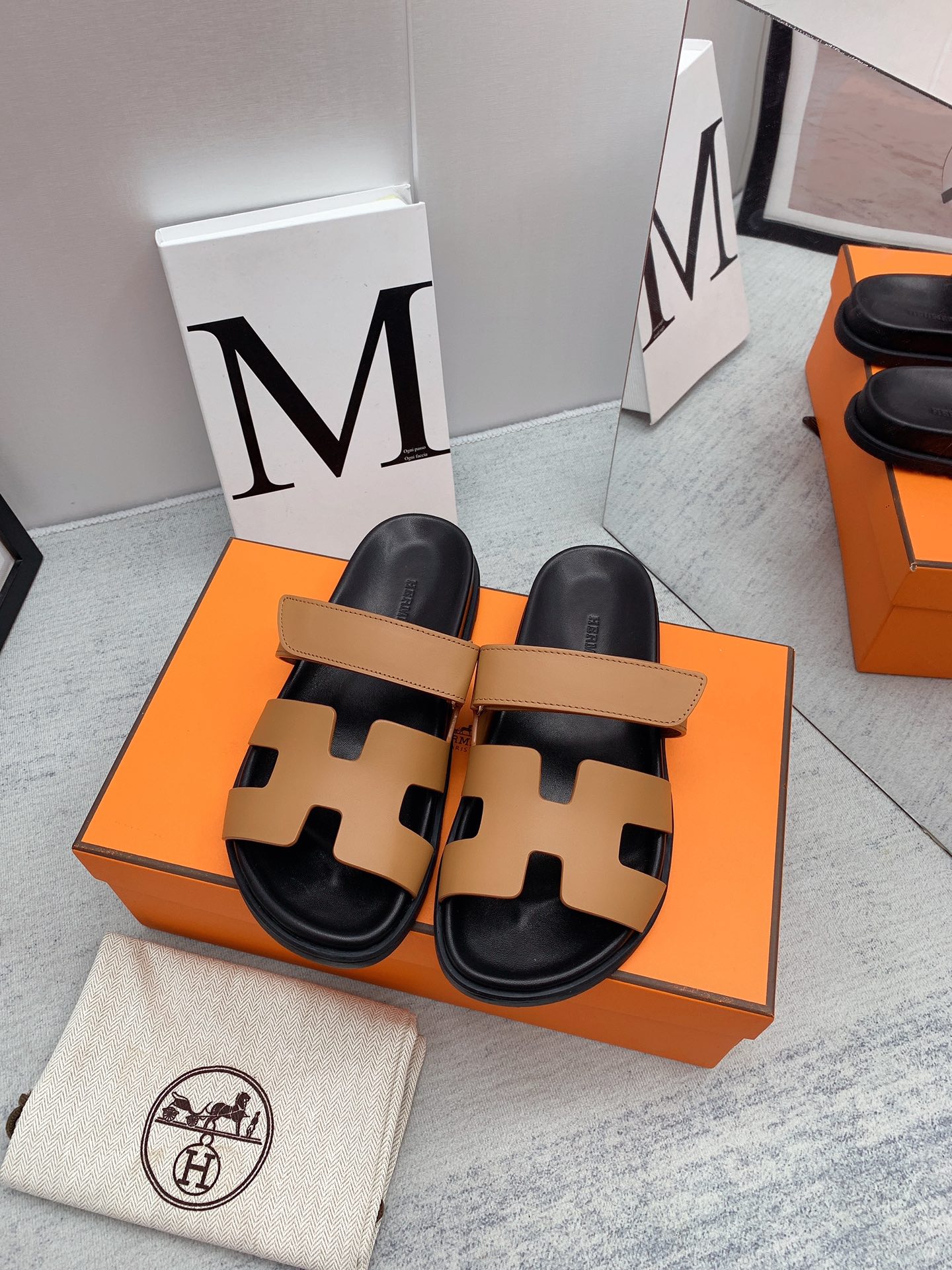 H**me5 Chypre Sandal Brown For Men