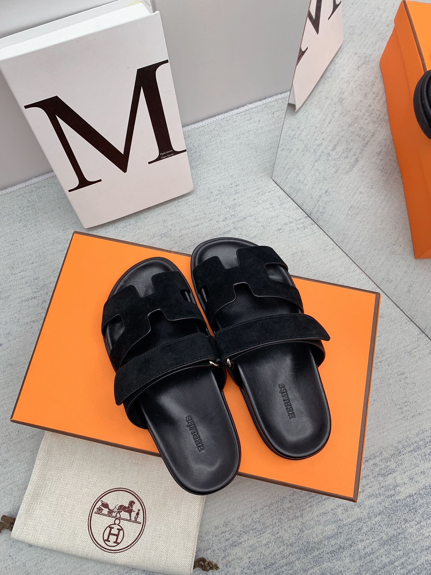 H**me5 Chypre Sandal Black For Men