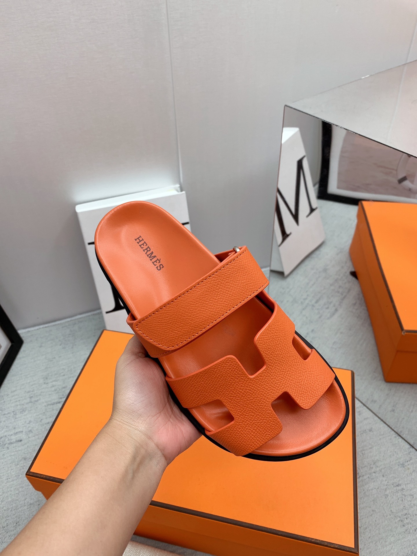 H**me5 Chypre Sandal Orange For Men