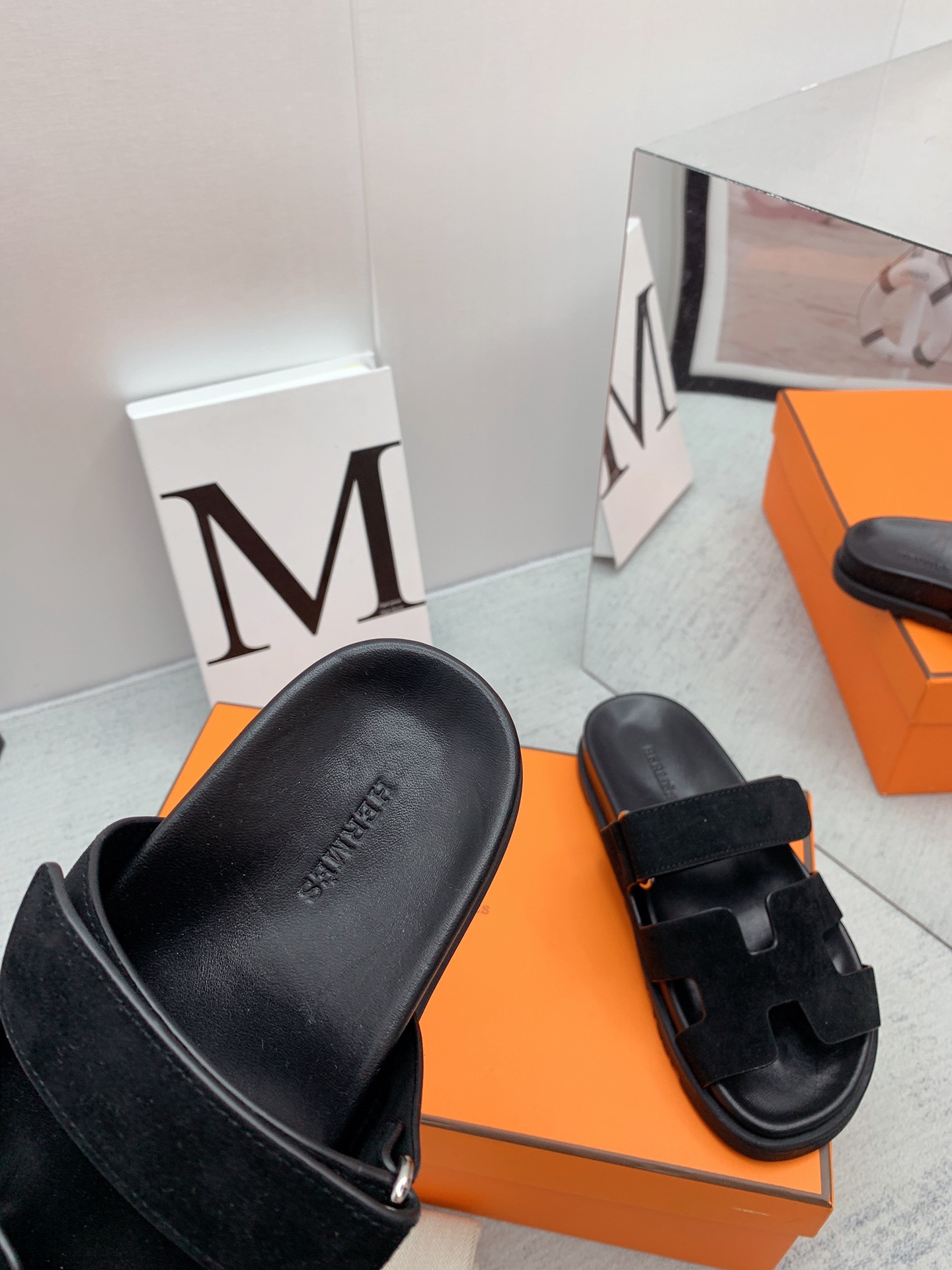 H**me5 Chypre Sandal Black For Men