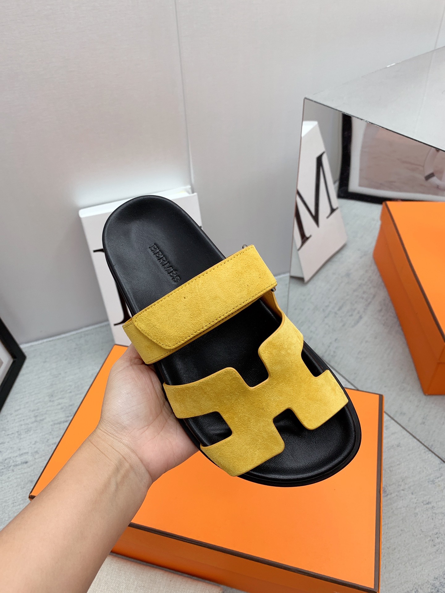 H**me5 Chypre Sandal Yellow For Men