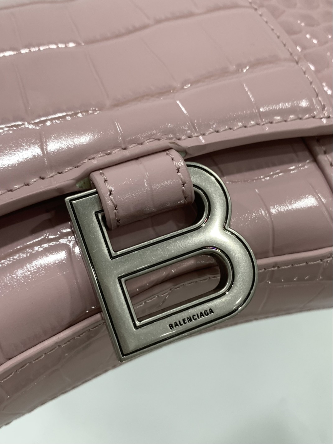 Ba1en*iaga Hourglass Wallet Pink/Burgundy/Dark Green/Black For Women‎ 7.6in/19cm 6560501LRGM6310