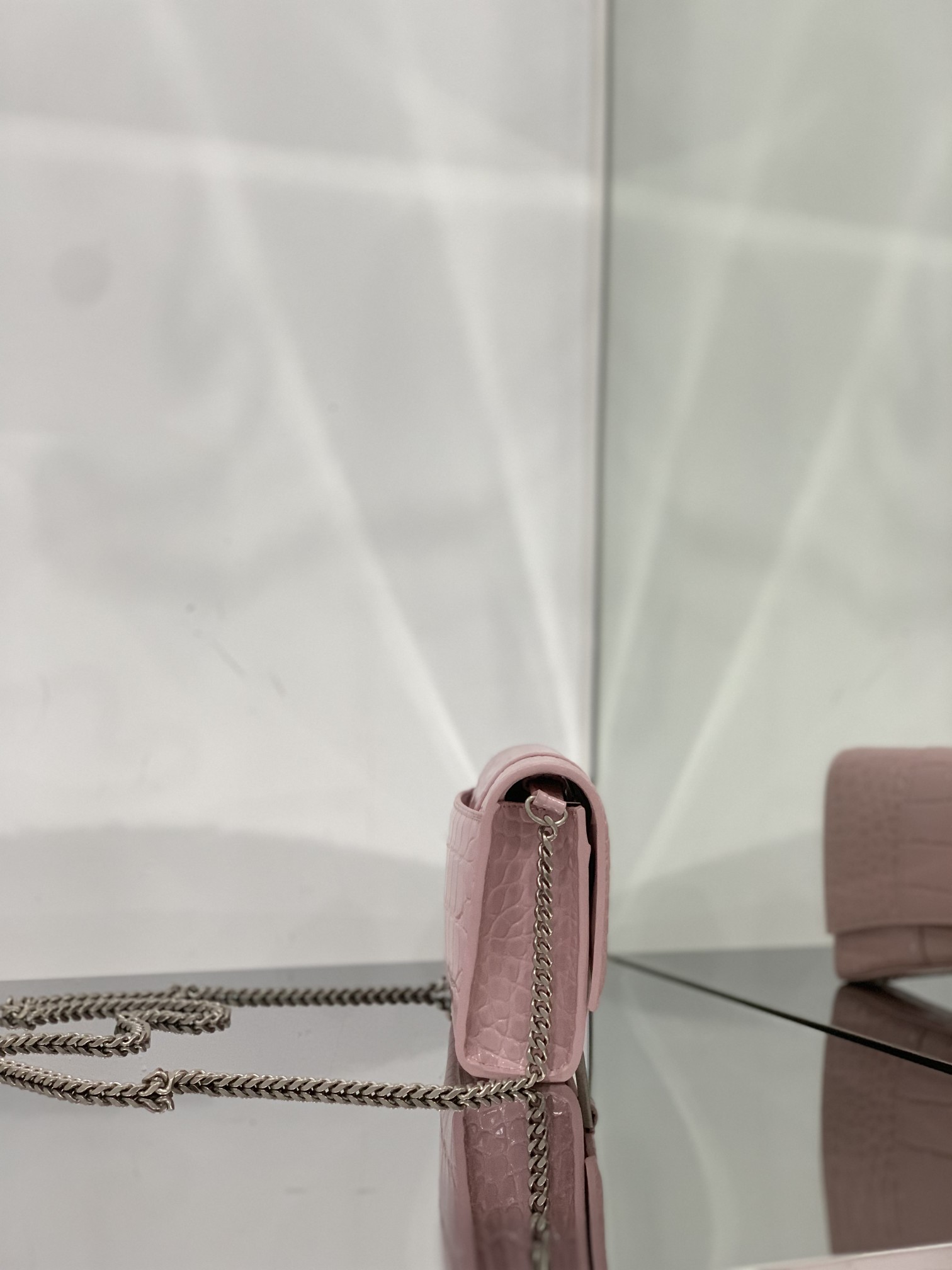 Ba1en*iaga Hourglass Wallet Pink/Burgundy/Dark Green/Black For Women‎ 7.6in/19cm 6560501LRGM6310