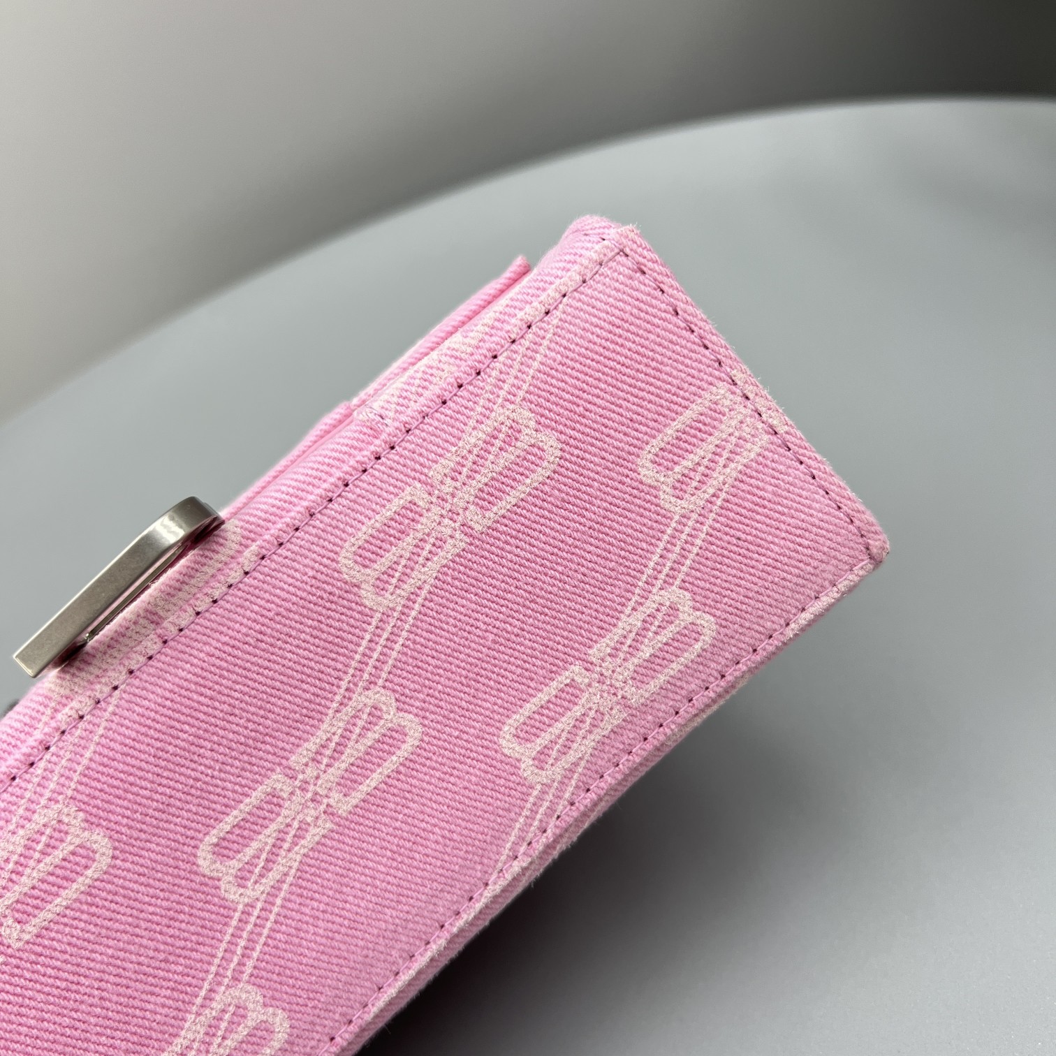 Ba1en*iaga Hourglass XS Handbag Pink/Blue For Women‎ 7.4in/18.8cm