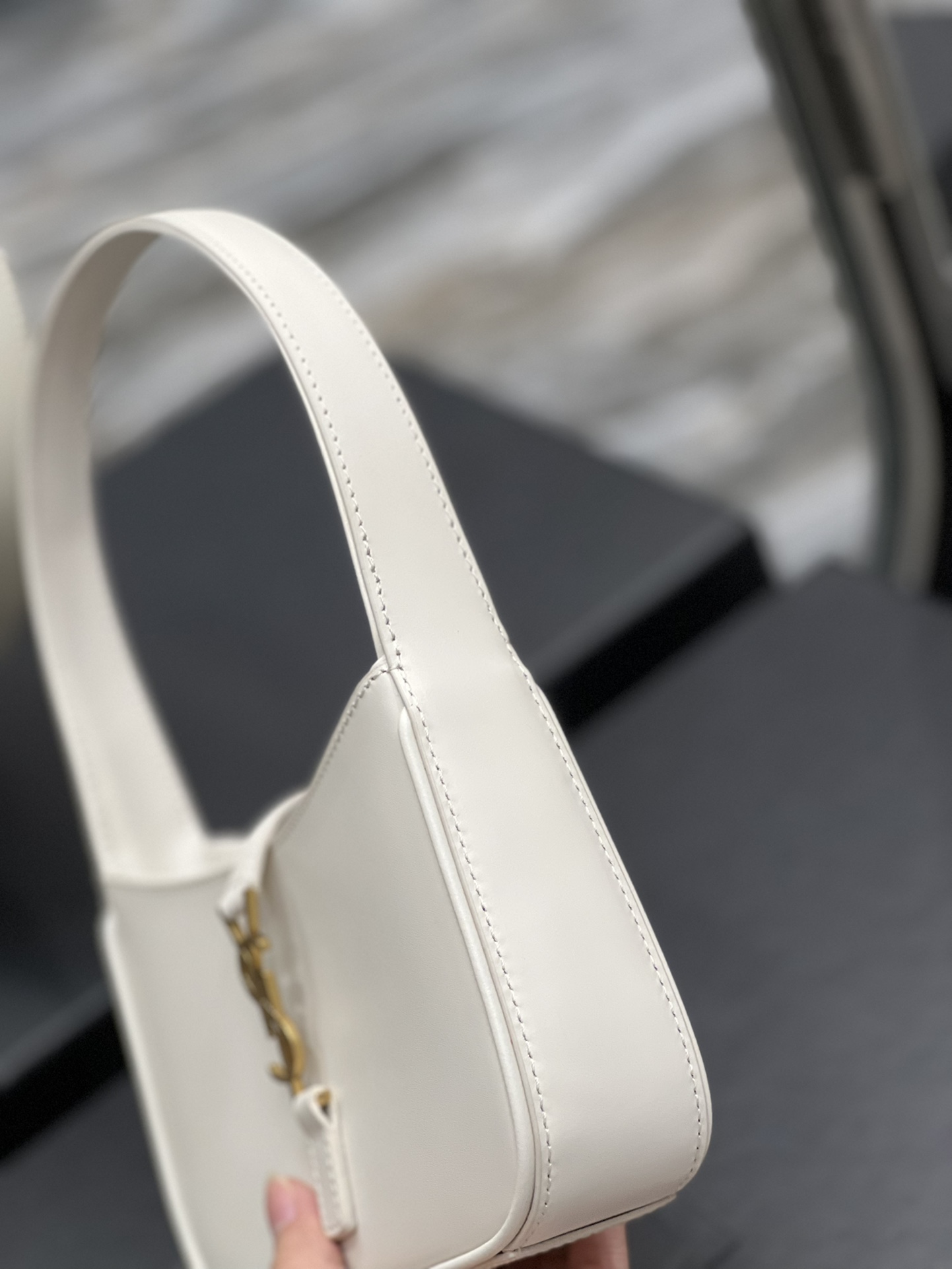 Sa1nt Lau*nt Le 5 A 7 Mini White For Women‎ 7.5in/19cm 7103182R20W9207