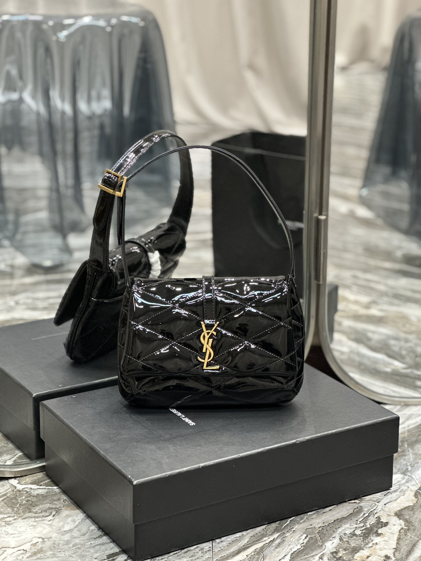 Sa1nt Lau*nt Le 5a7 Shoulder Bag Black For Women‎ 9.4in/24cm SLAU-WY2177