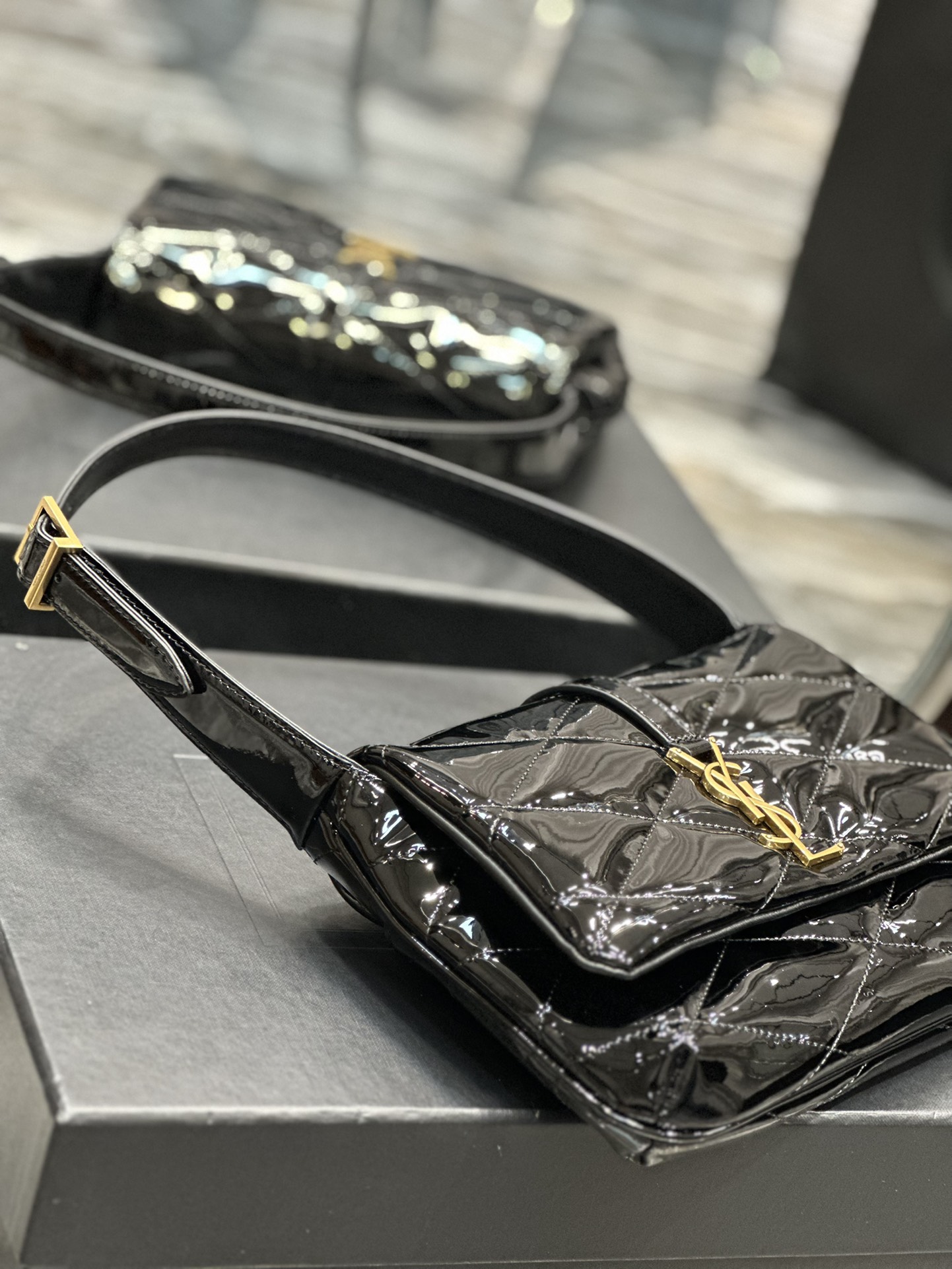 Sa1nt Lau*nt Le 5a7 Shoulder Bag Black For Women‎ 9.4in/24cm SLAU-WY2177