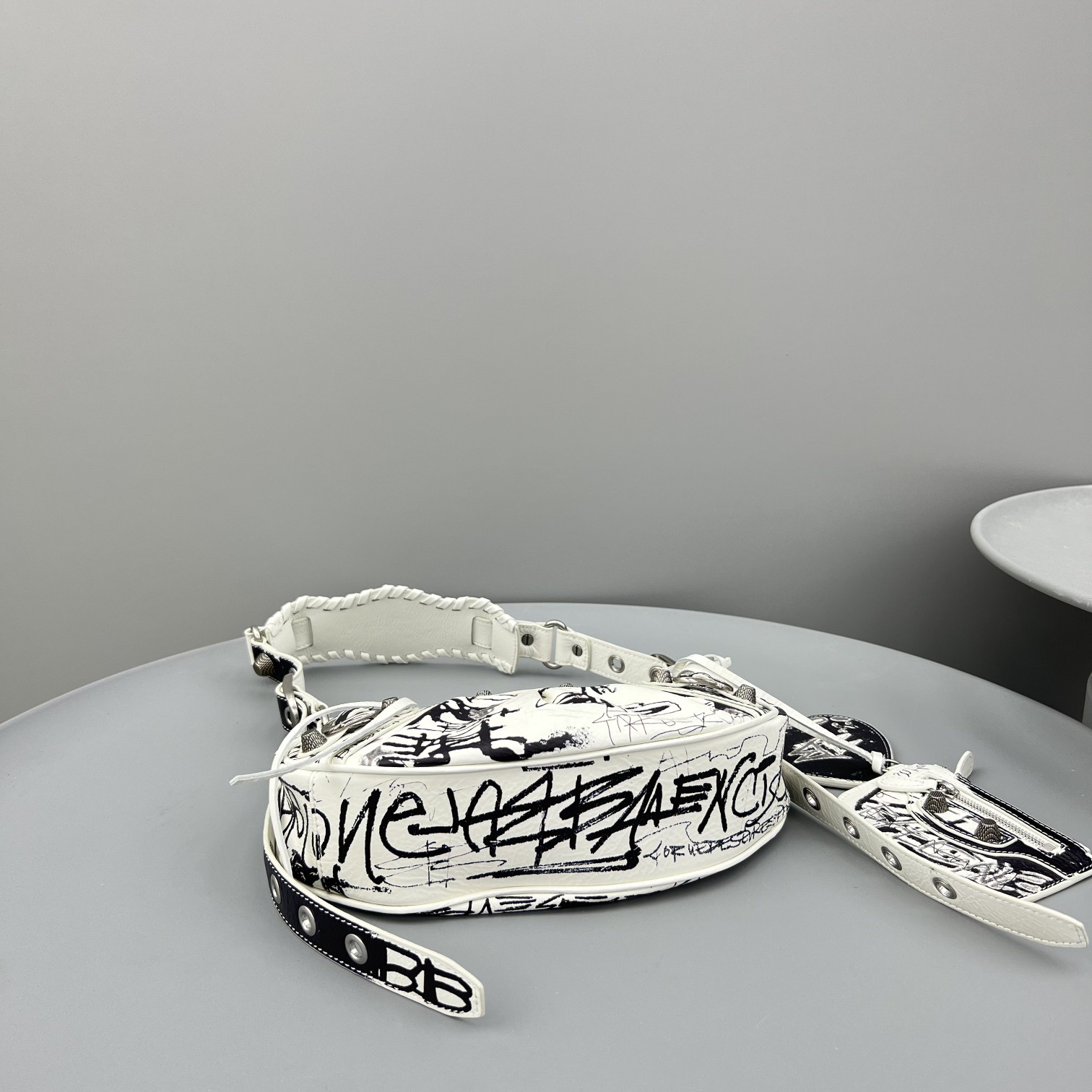 Ba1en*iaga Le Cagole XS Shoulder Bag Black/White For Women‎ 10.2in/25.9cm