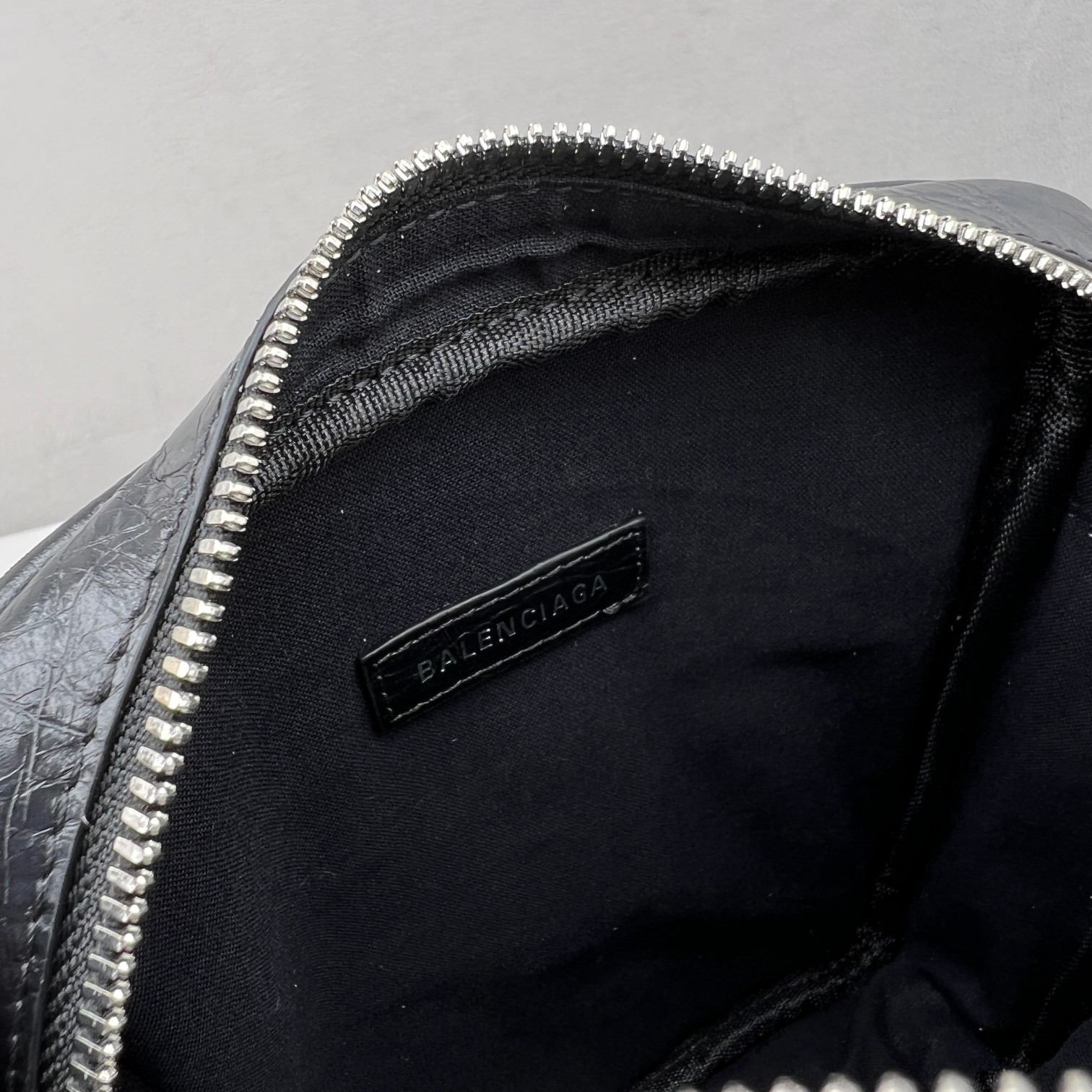 Ba1en*iaga Le Cagole Crossbody Bag Black/Grey For Women‎ 7.8in/19.8cm