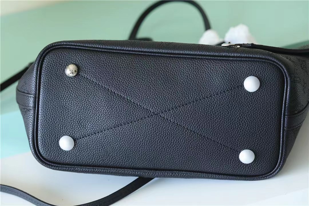 L0vis Vvtt0n Neverfull MM Black For Women‎ 12.2in/31cm
