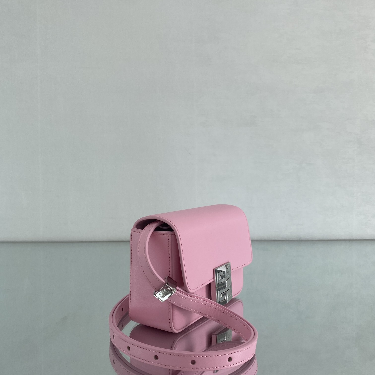 Givenchy Small 4G Bag Black/White/Pink For Women‎ 6.5in/16.5cm