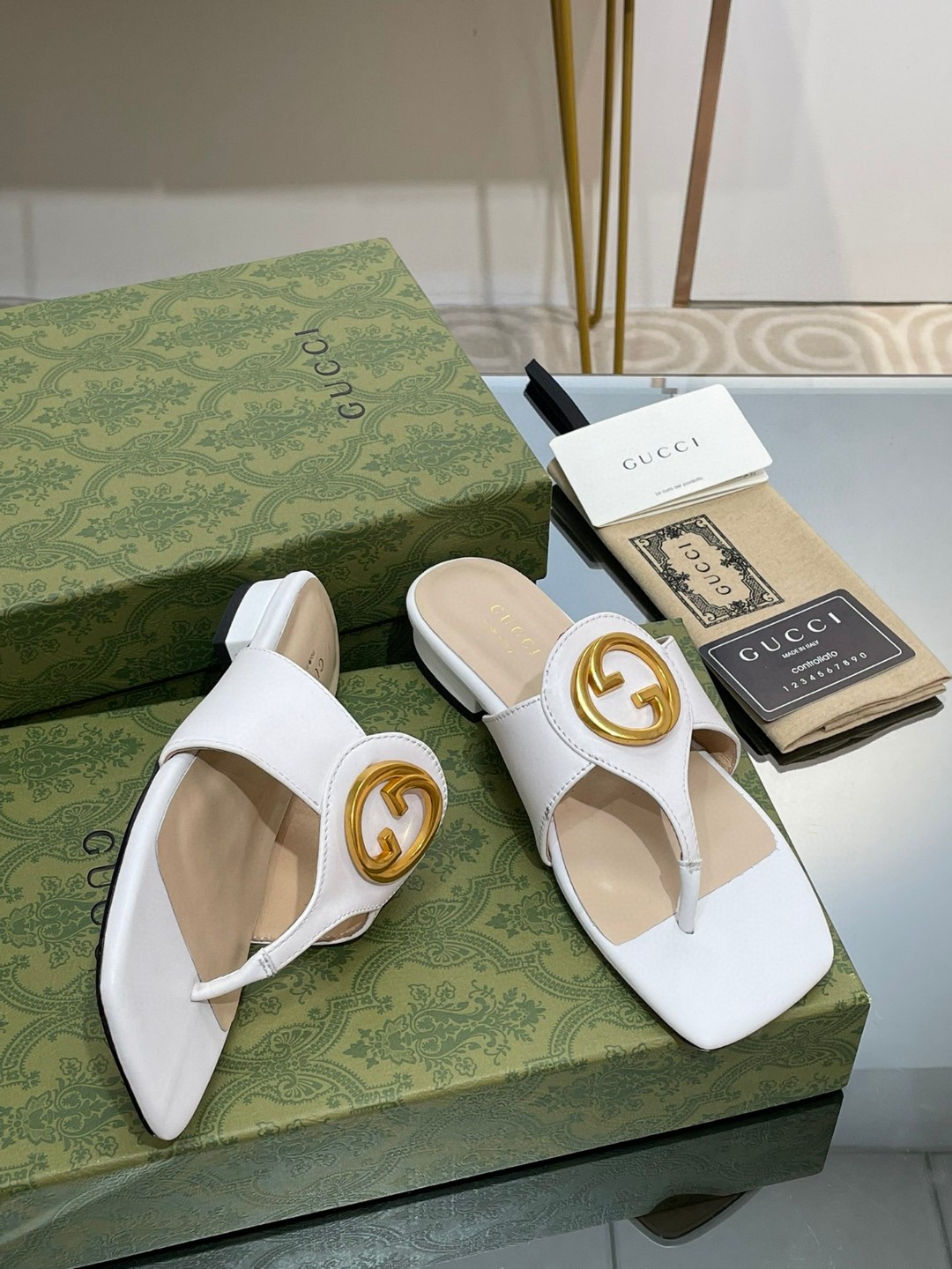 Gvc*1 Blondie Thong Sandal White For Women ‎‎739048 C9D00 9022