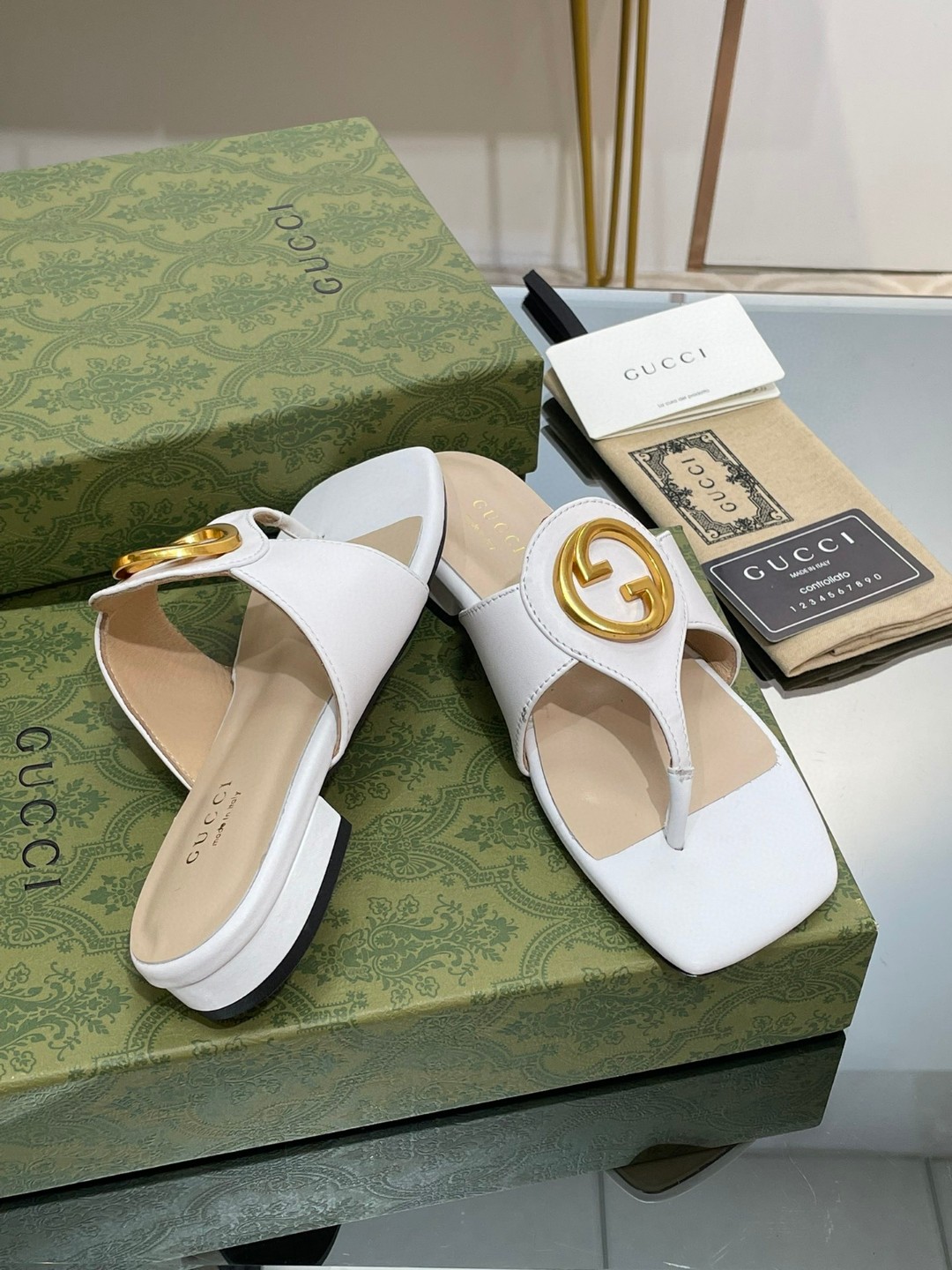 Gvc*1 Blondie Thong Sandal White For Women ‎‎739048 C9D00 9022