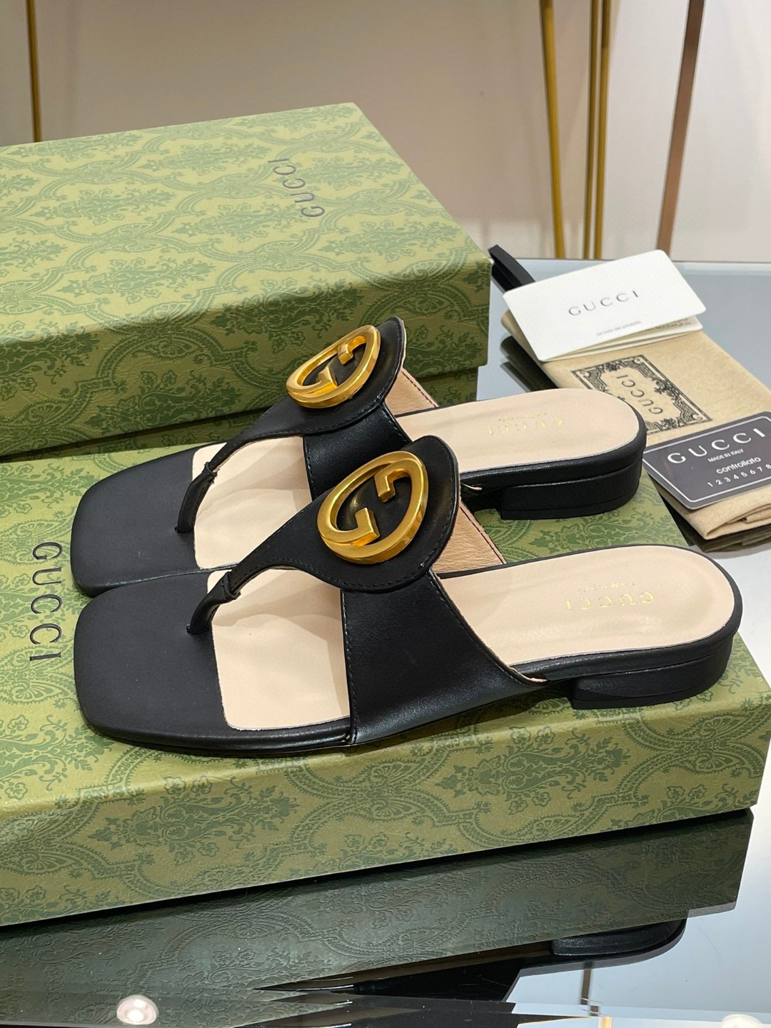 Gvc*1 Blondie Thong Sandal Black For Women ‎739048 C9D00 1000