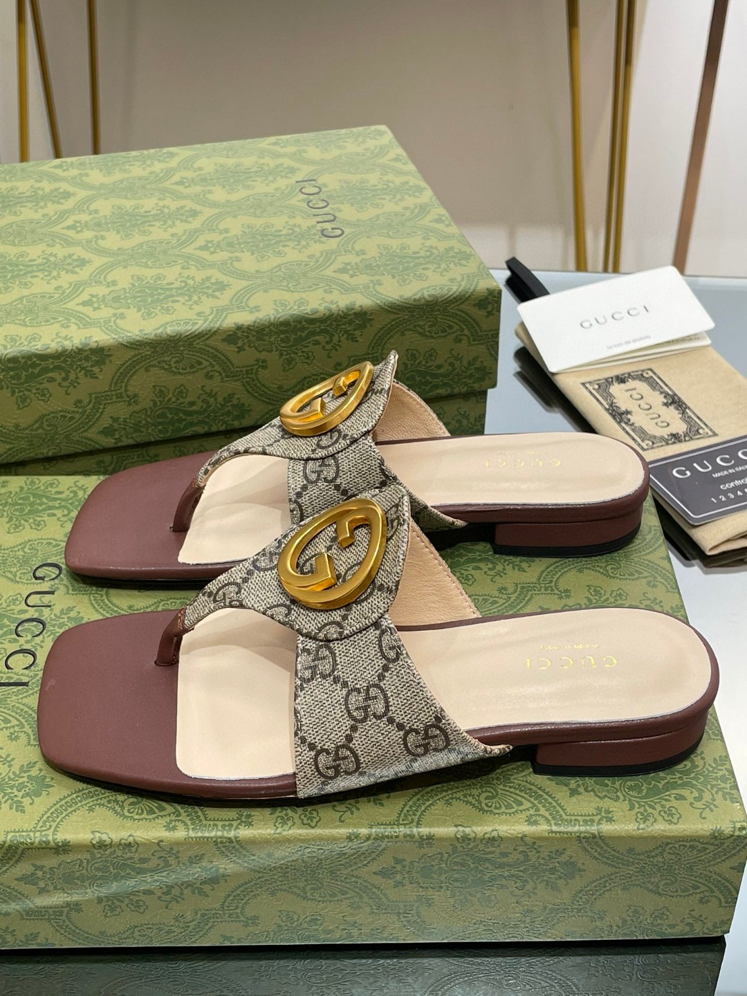 Gvc*1 Blondie Thong Sandal In Monogram Brown For Women ‎‎