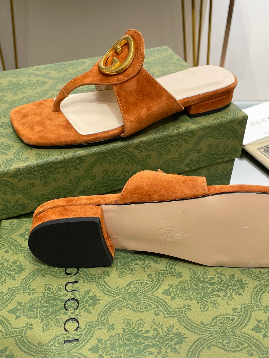 Gvc*1 Blondie Thong Sandal In Soft Brown For Women ‎‎