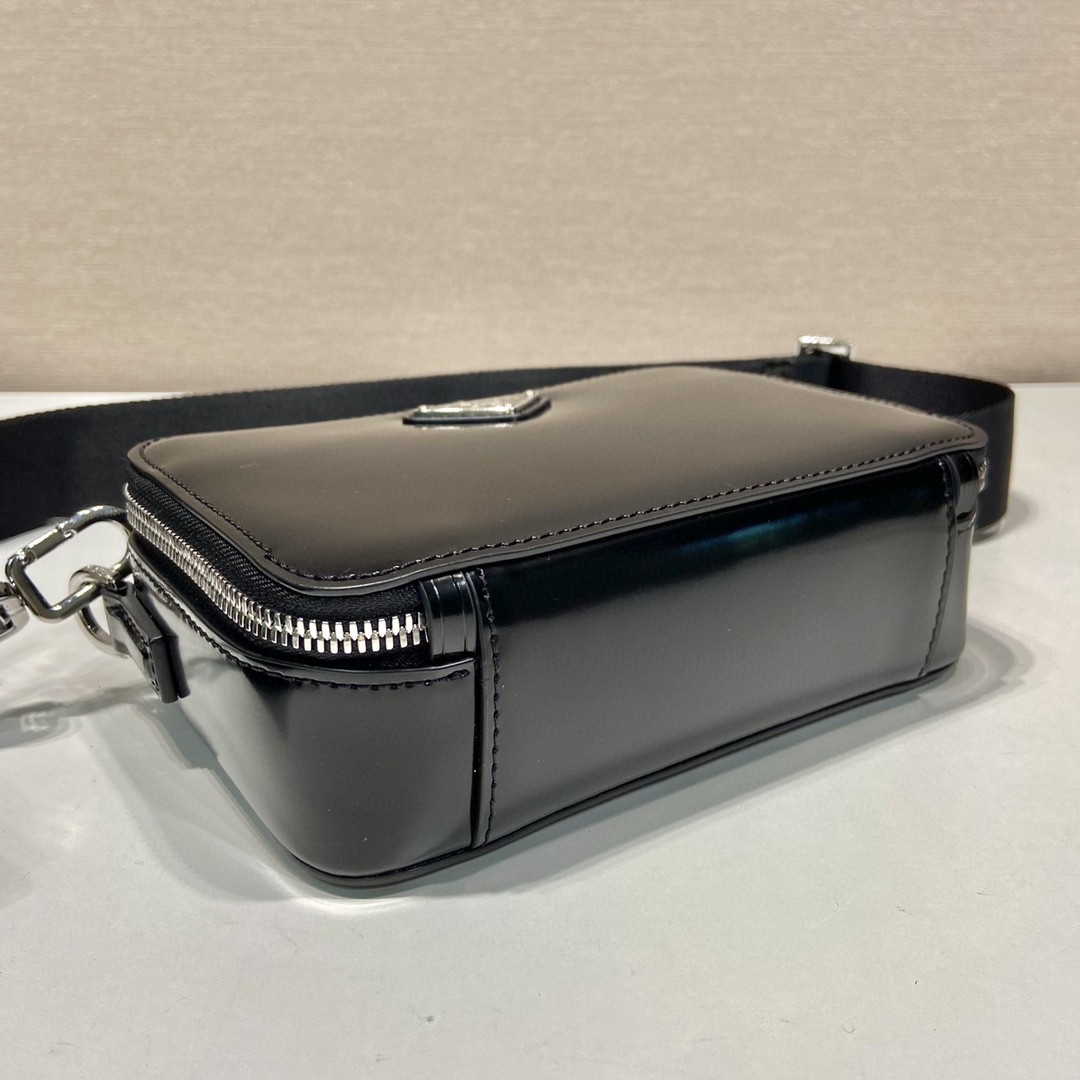 Pra*a Small Pra*a Brique Bag Black For Women 7.4 in / 19 cm 2VH070_ZO6_F0002_V_ZMI