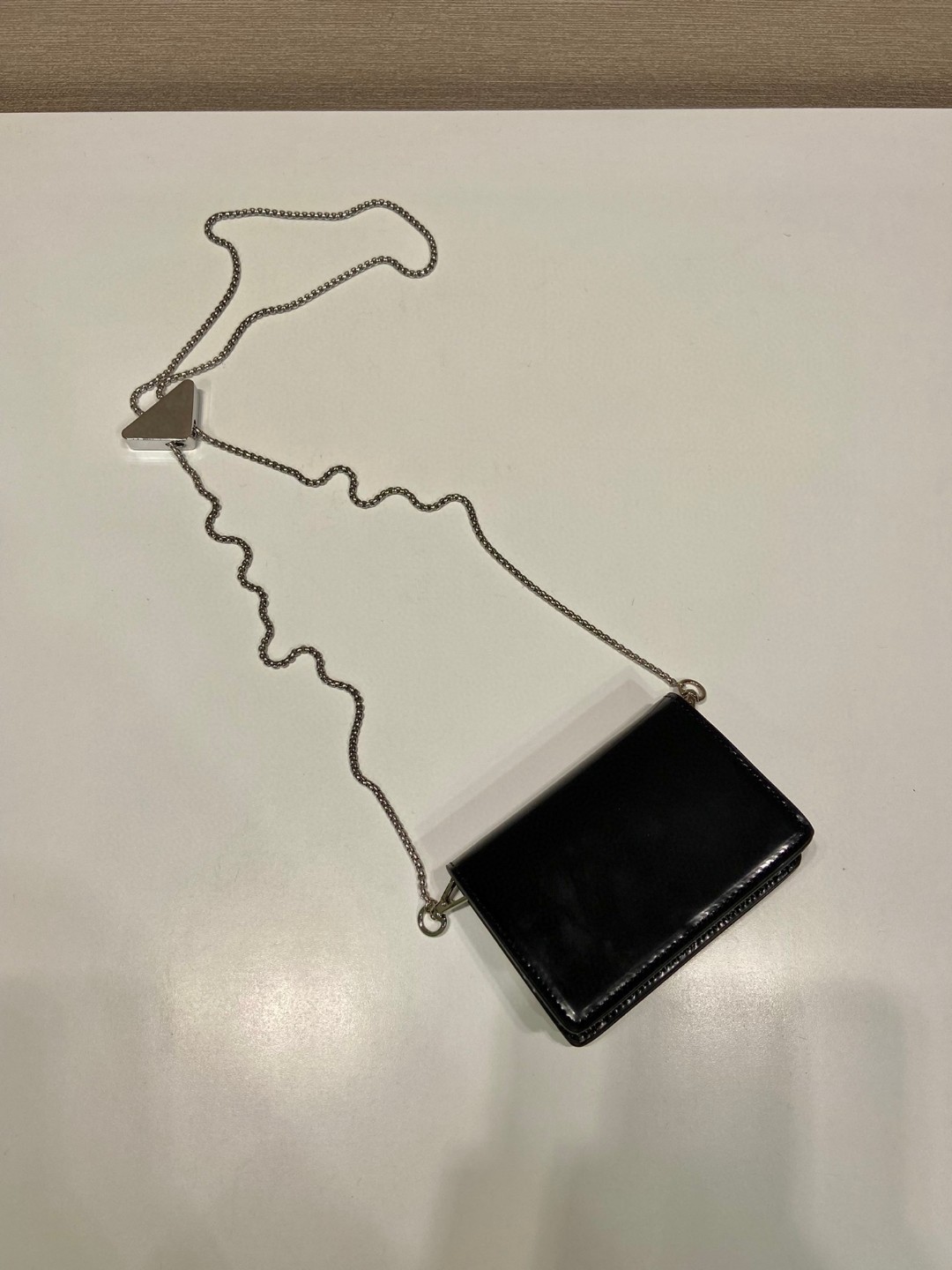 Pra*a Brushed Card Holder With Shoulder Strap Gold Tone/ Black For Women 4.5 in / 11.5 cm 1MR028_2CLE_F0522
