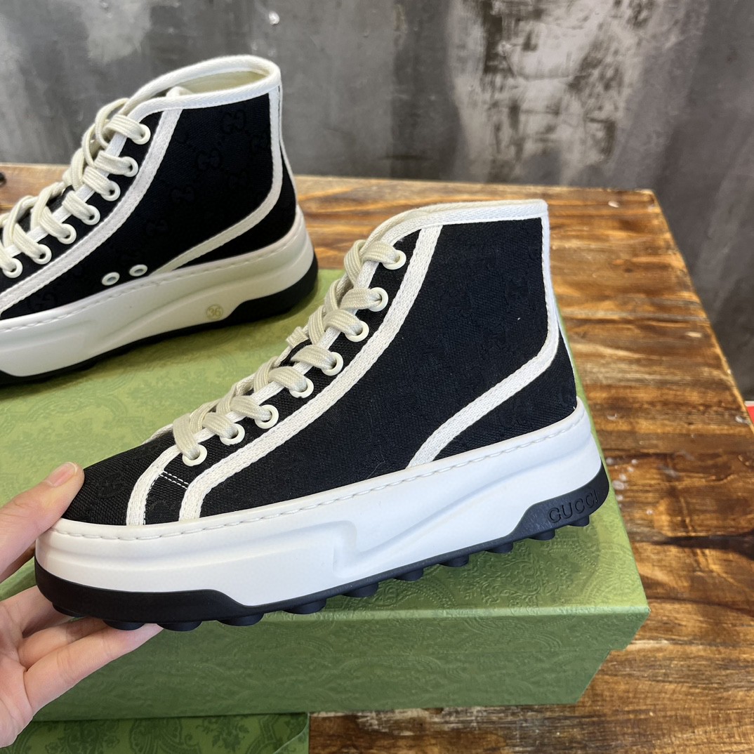 Gvc*1 Chunky Sneaker Black For Women