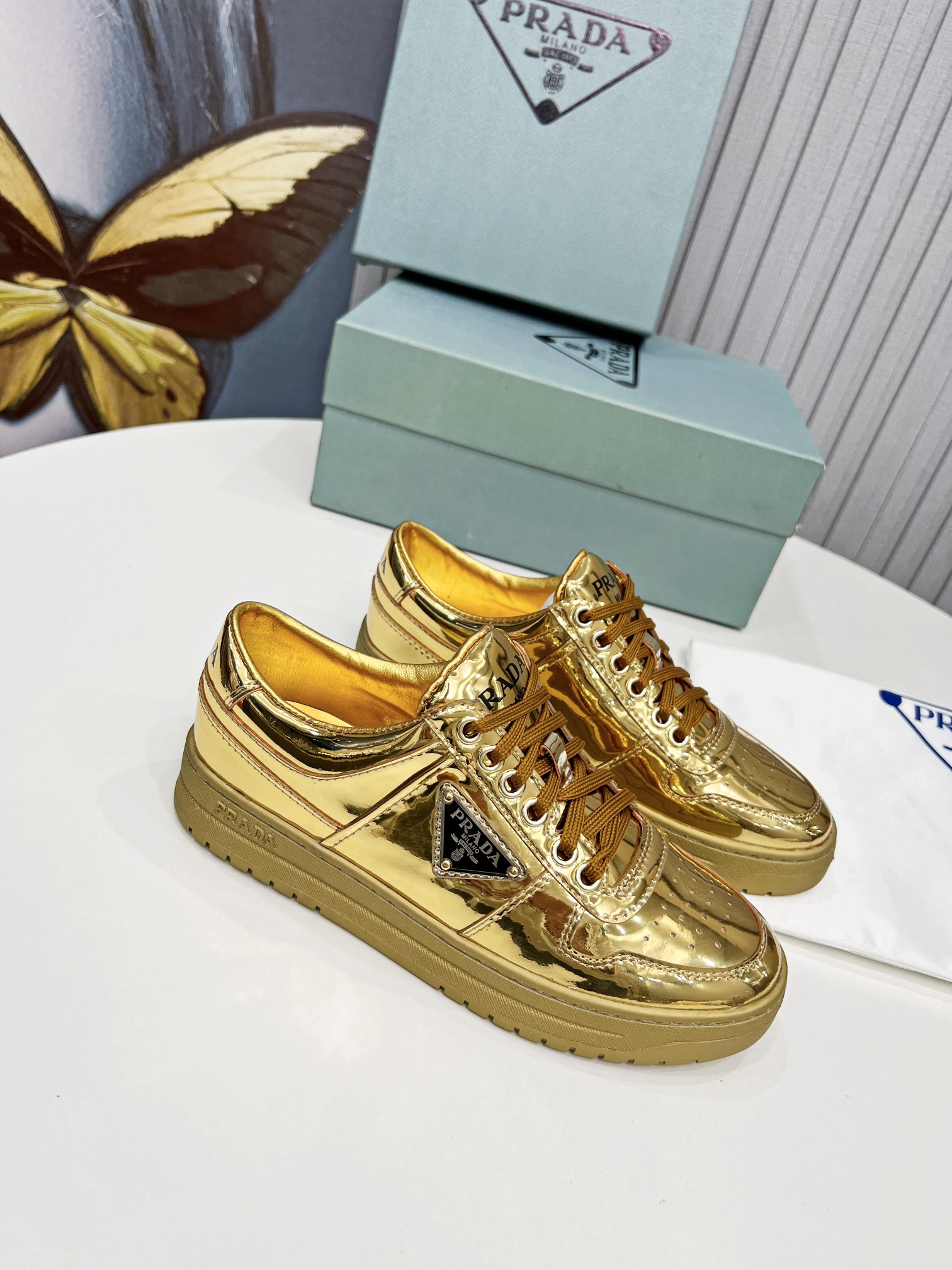 Pra*a Downtown Metallic Sneakers Gold Tone For Women 1.2 in/ 3 cm 1E792M_3AU1_F0522_F_030