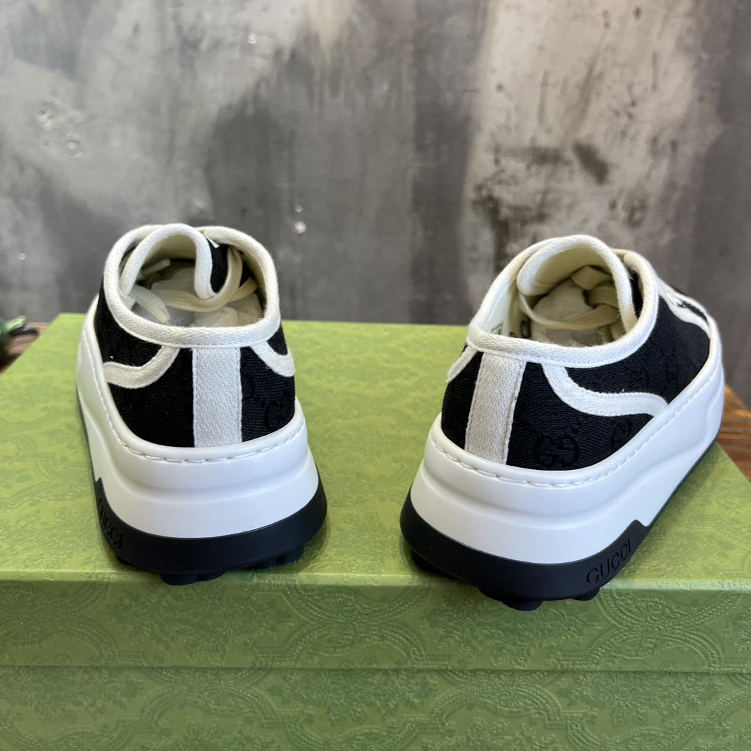 Gvc*1 Low-Cut Sneaker Black For Women