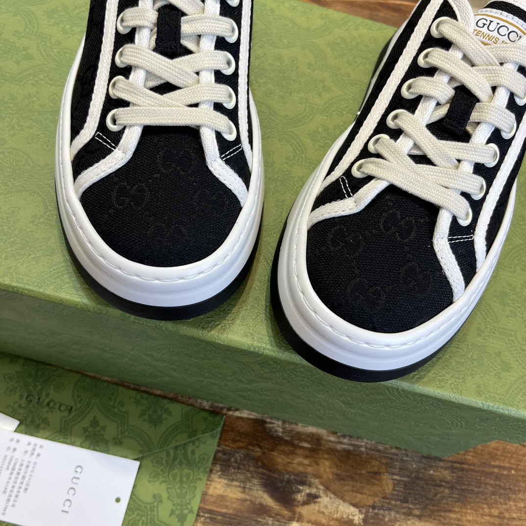 Gvc*1 Low-Cut Sneaker Black For Women