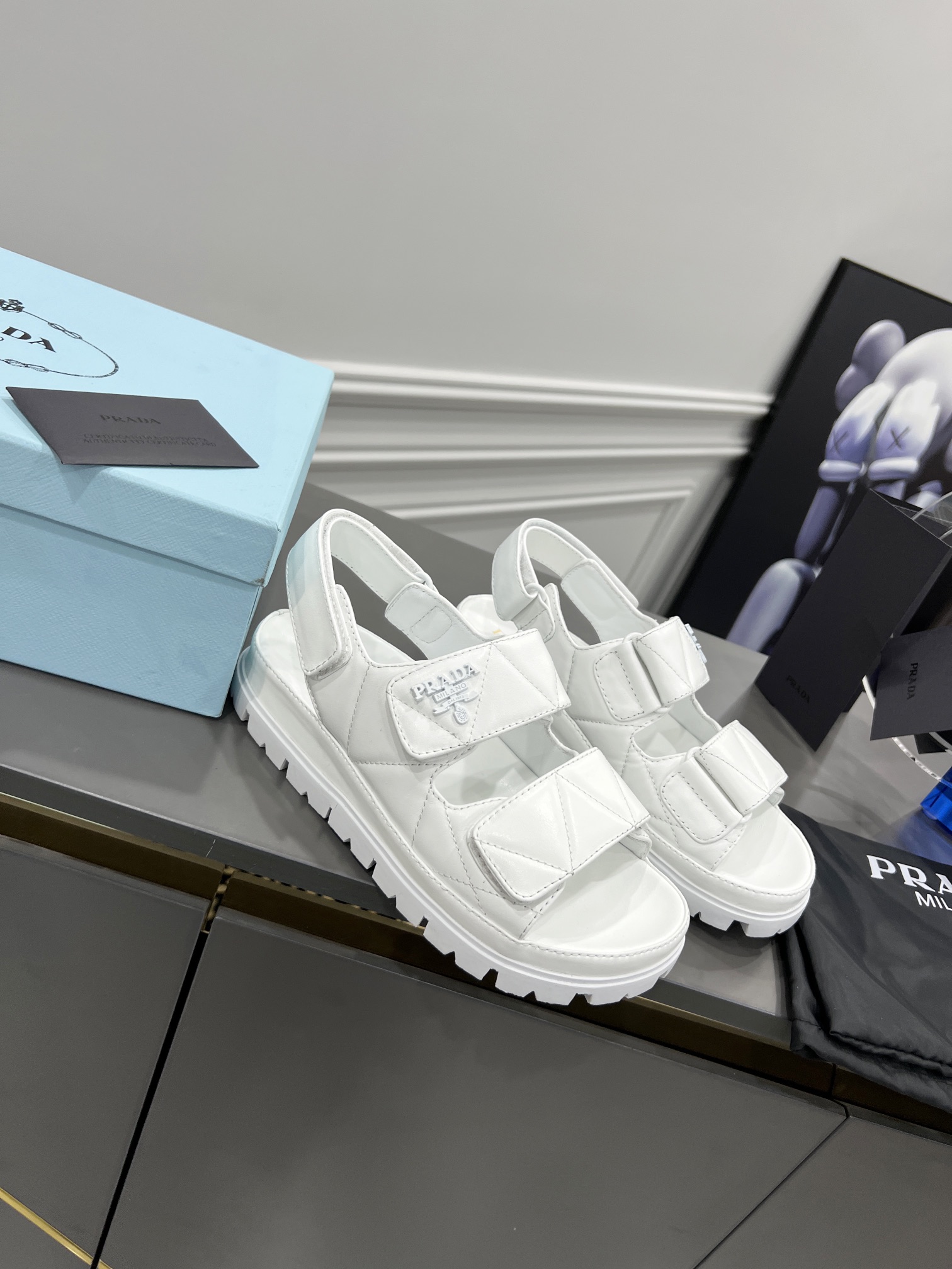 Pra*a Padded Nappa Sandals White For Women 0.8 in/ 2cm 1X721M_038_F0009_F_020