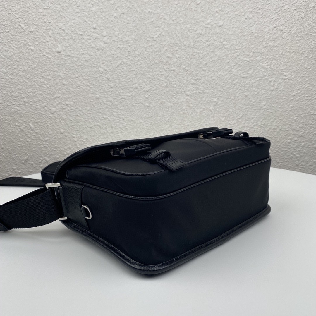 Pra*a Small Saffiano Shoulder Bag Black For Women 10.2 in / 26 cm