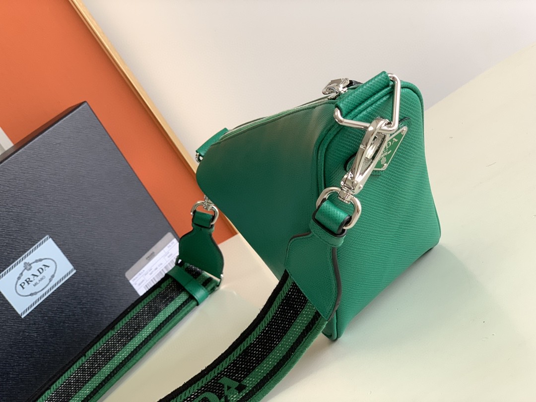 Pra*a Saffiano Pra*a Triangle Bag Green/Black/White For Women 11.1 in / 28 cm 2VH155_2FAD_F0458_V_OOO