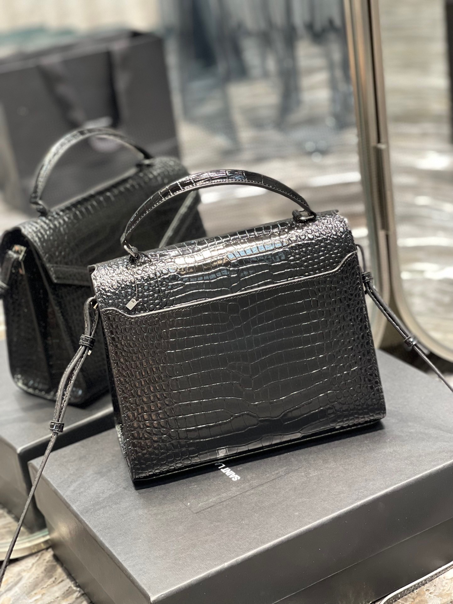 Sa1nt Lau*nt Cassandra Medium Top Handle Bag Black/Burgundy/Green/Grey/Light Yellow For Women‎ 9.6in/24.5cm 6239310SX0W2045