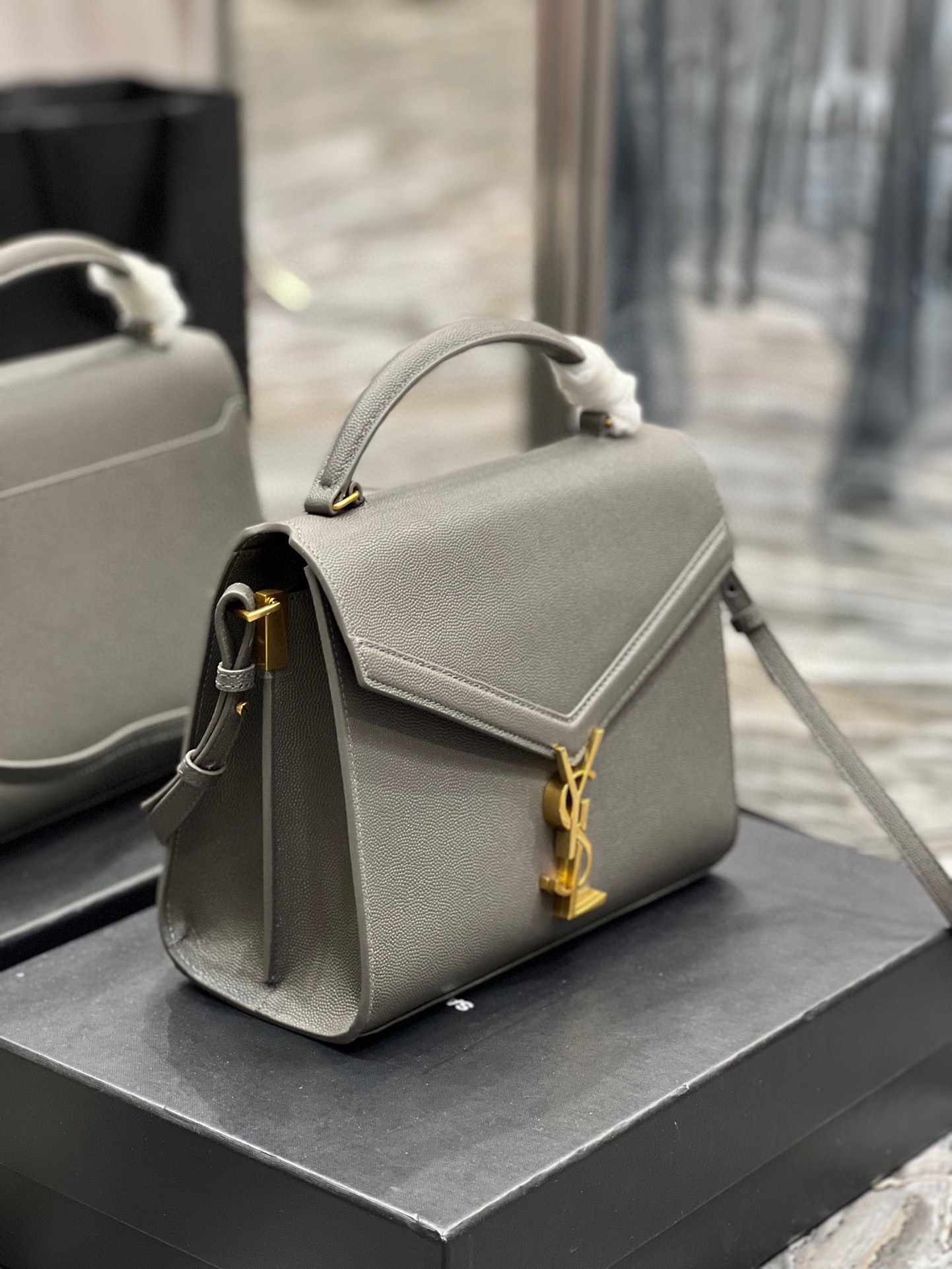 Sa1nt Lau*nt Cassandra Medium Top Handle Bag Black/Burgundy/Green/Grey/Light Yellow For Women‎ 9.6in/24.5cm 6239310SX0W2045