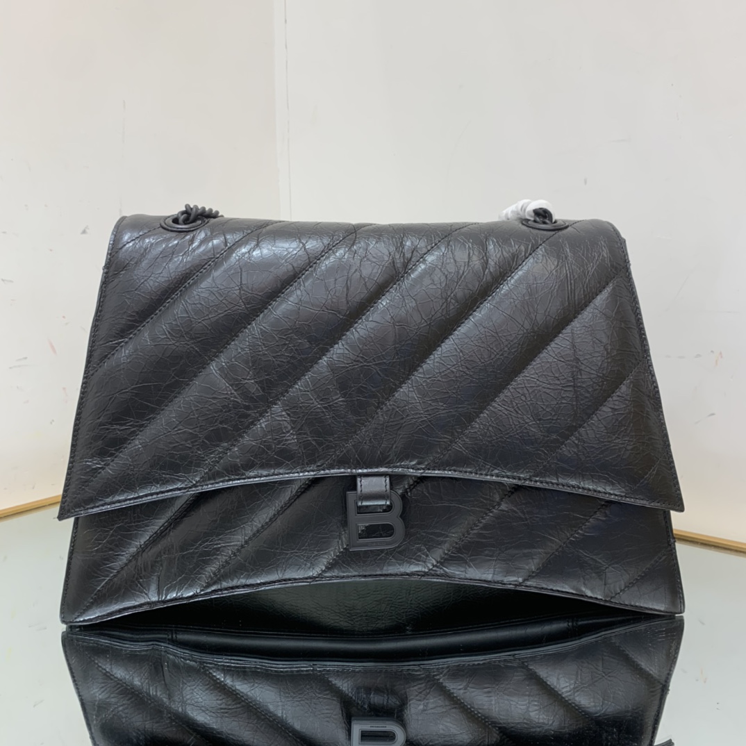 Ba1en*iaga Crush Large Chain Bag Quilted In Black For Women 15.7in/ 40cm