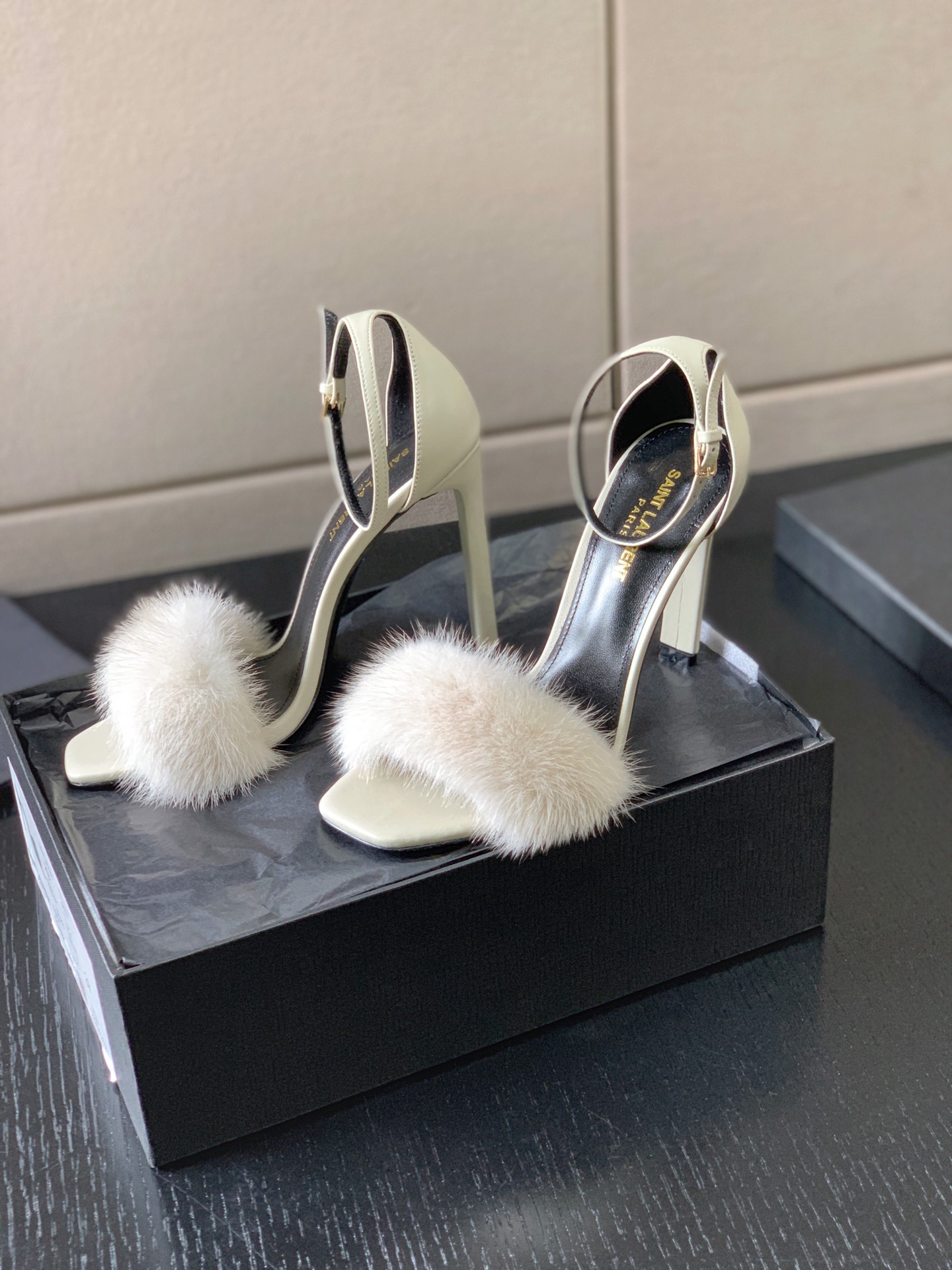 Sa1nt Lau*nt Bea Ankle Strap Sandals White For Women