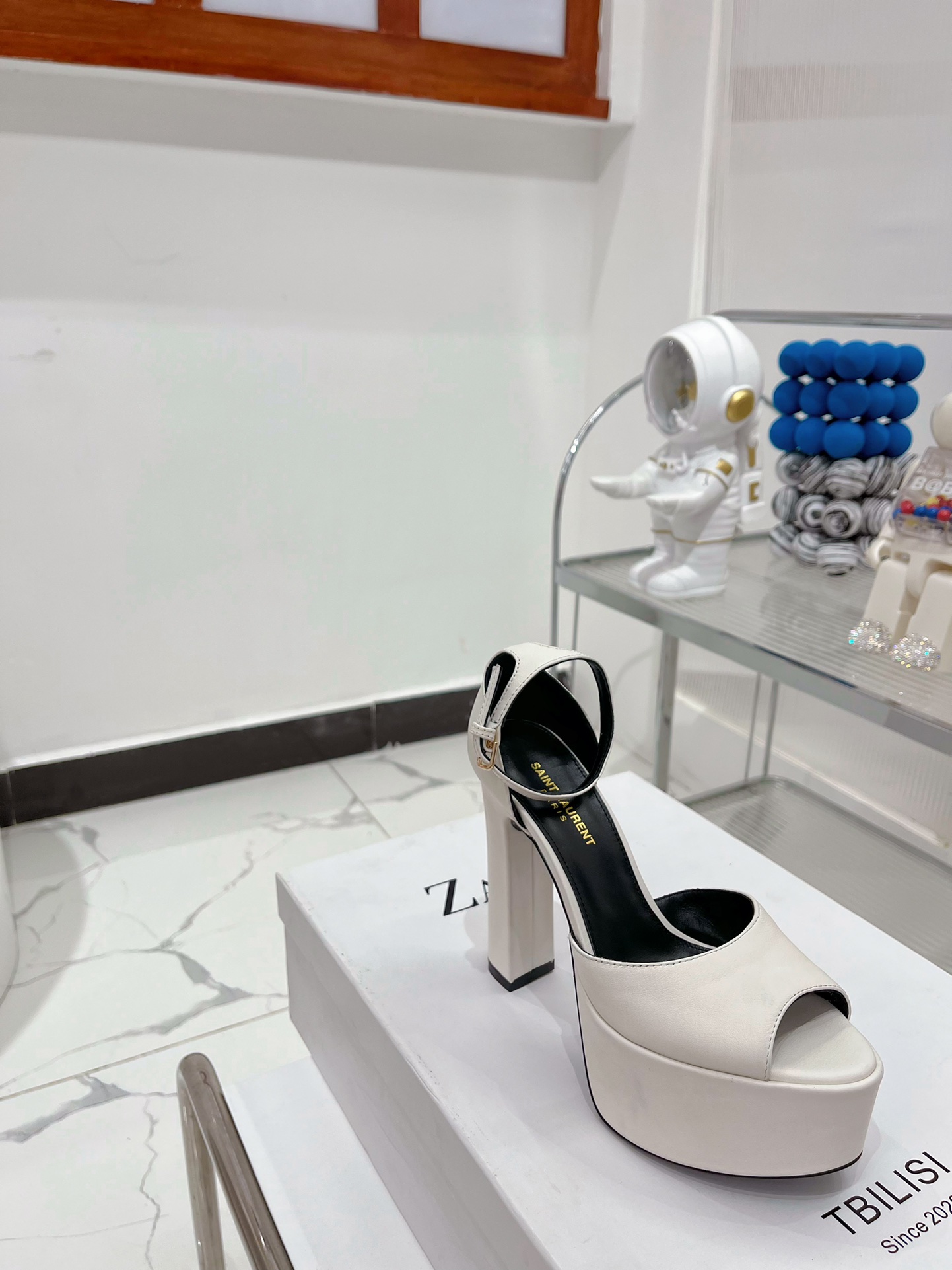 Sa1nt Lau*nt Jodie Platform Sandals In Smooth White For Women 650258AAAOE1906