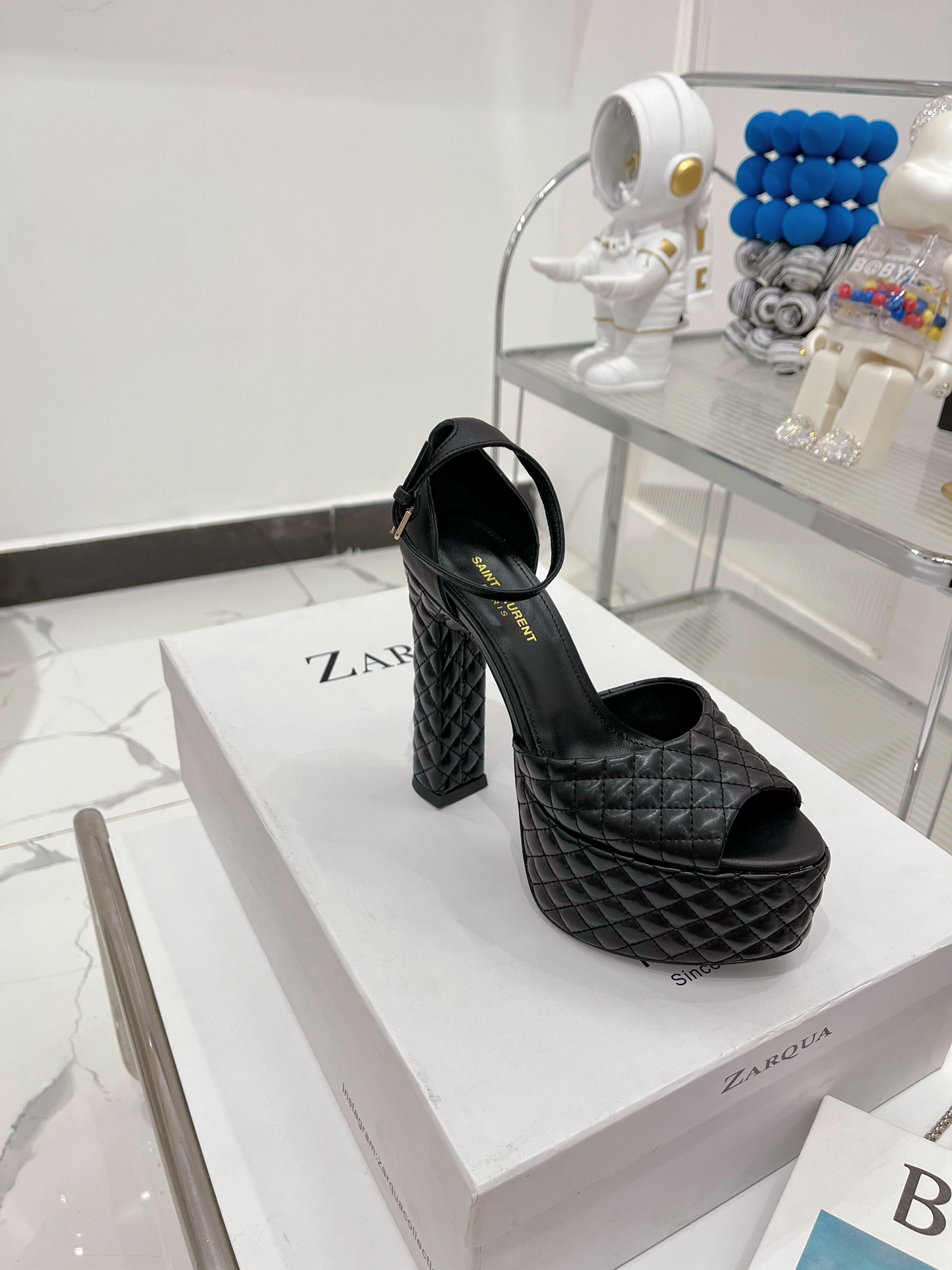 Sa1nt Lau*nt Jodie Platform Sandals In Smooth Black For Women