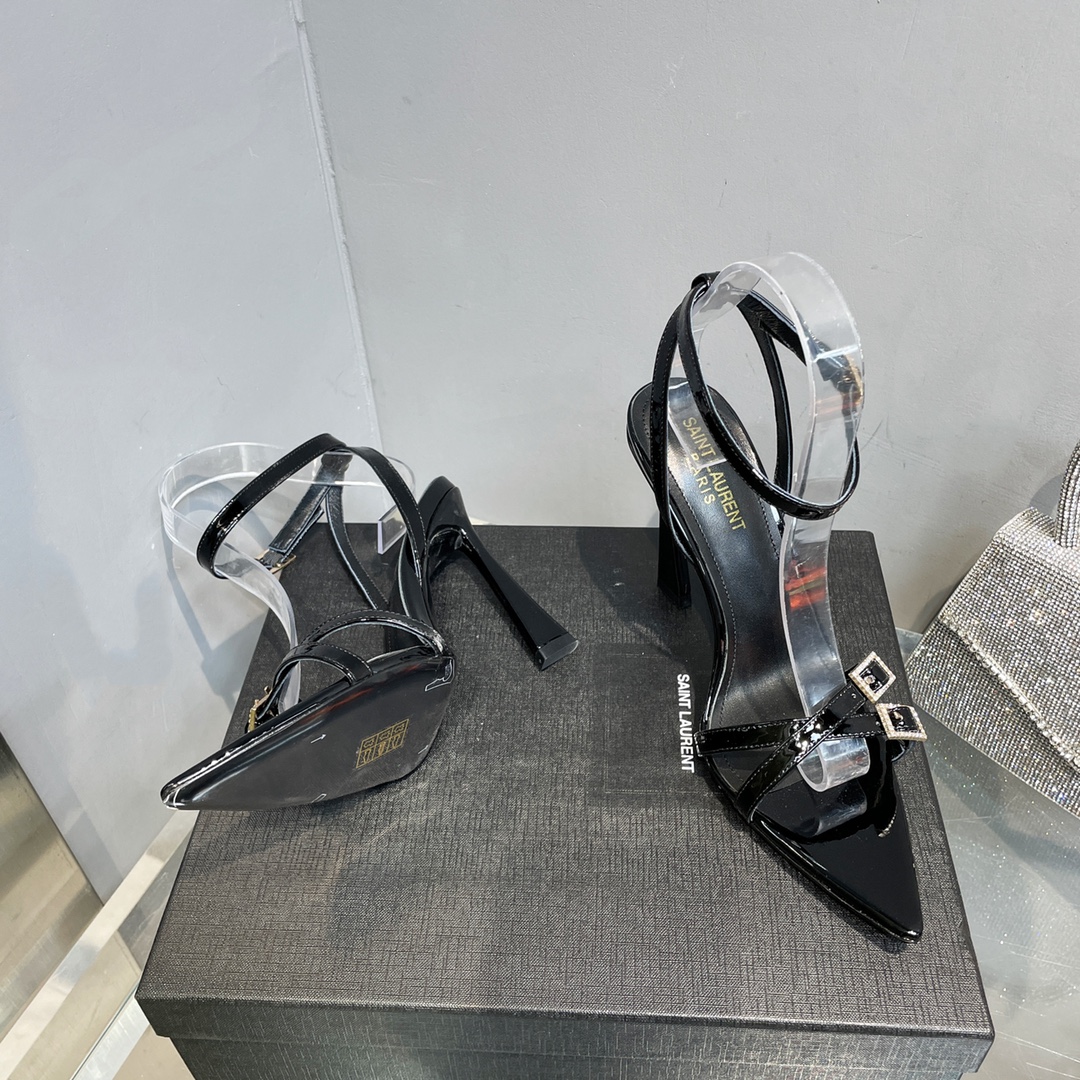Sa1nt Lau*nt Lila Sandals In Patent Black For Women
