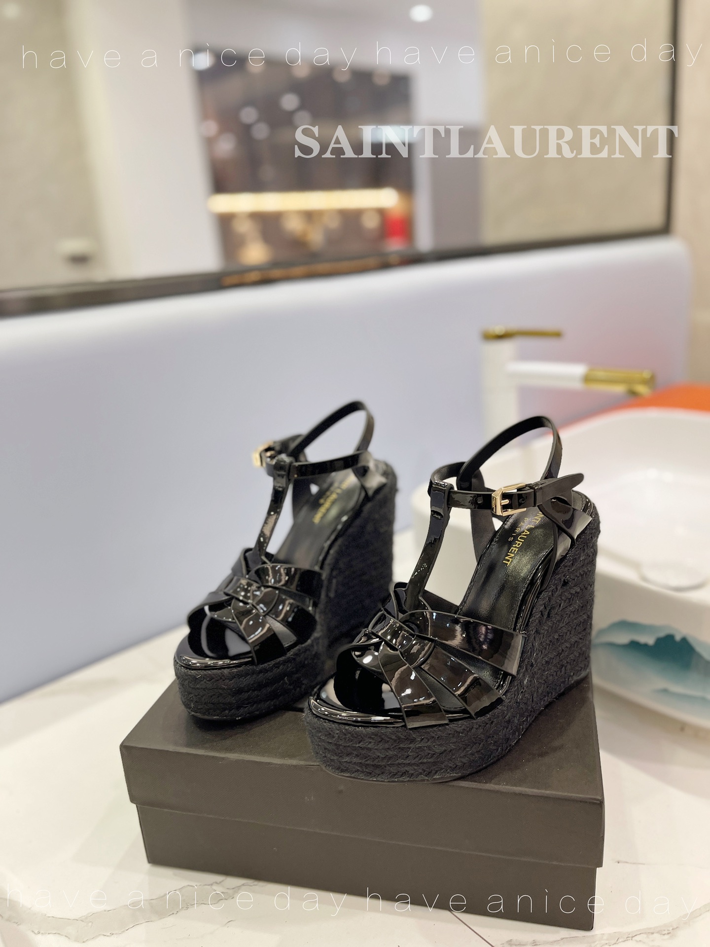Sa1nt Lau*nt Tribute Espadrilles In Patent Black For Women
