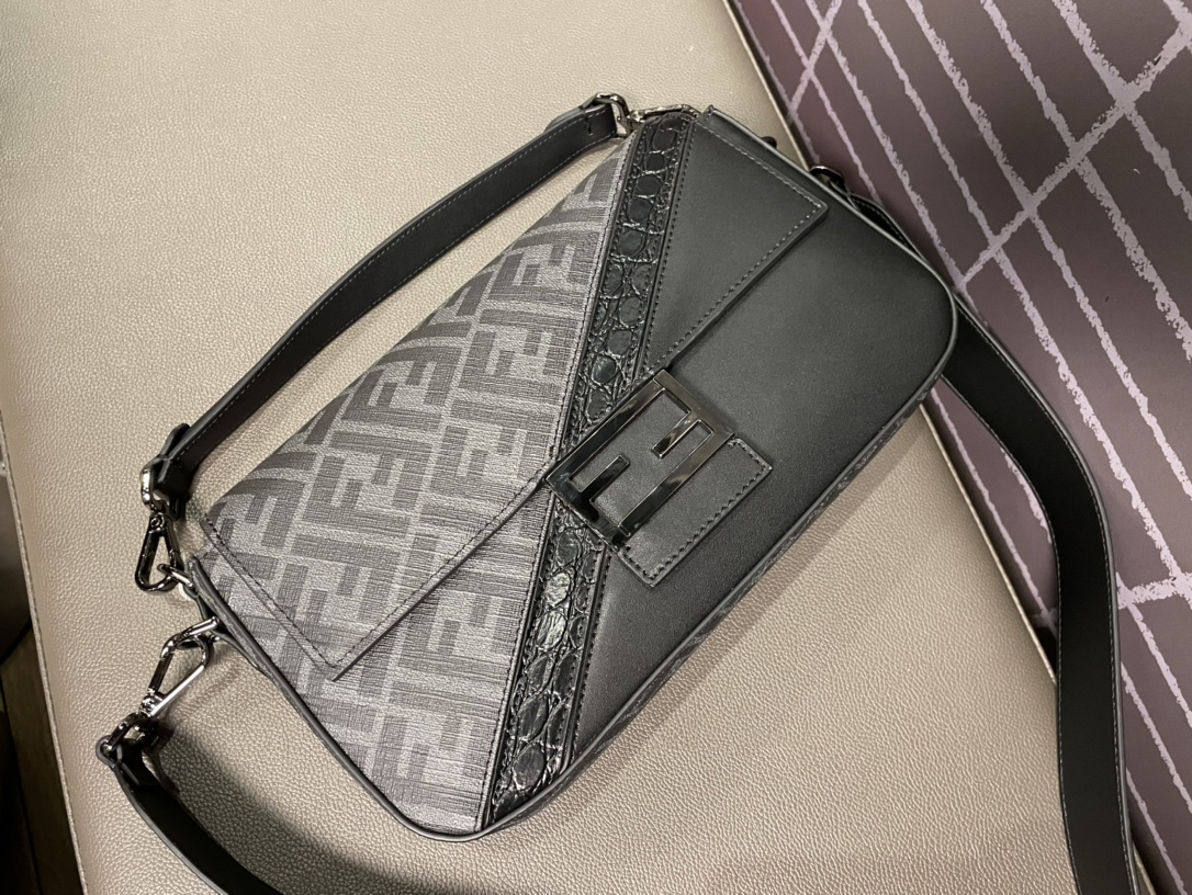 F**di Baguette FF Fabric And Exotic Bag Black For Women 10.5 in/27cm 7VA572ALWIF1DYM