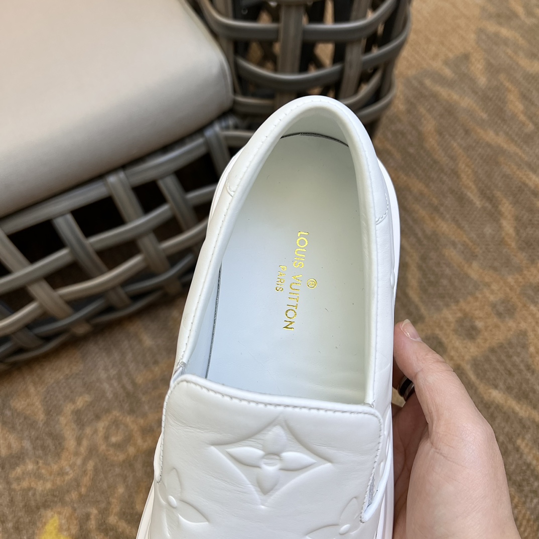 L0vis Vvtt0n Beverly Hills Slip On White For Men 1AA7NQ