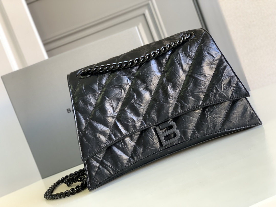 Ba1en*iaga Crush Medium Chain Bag Quilted In Black For Women 12.2in/31cm 716393210IY1000