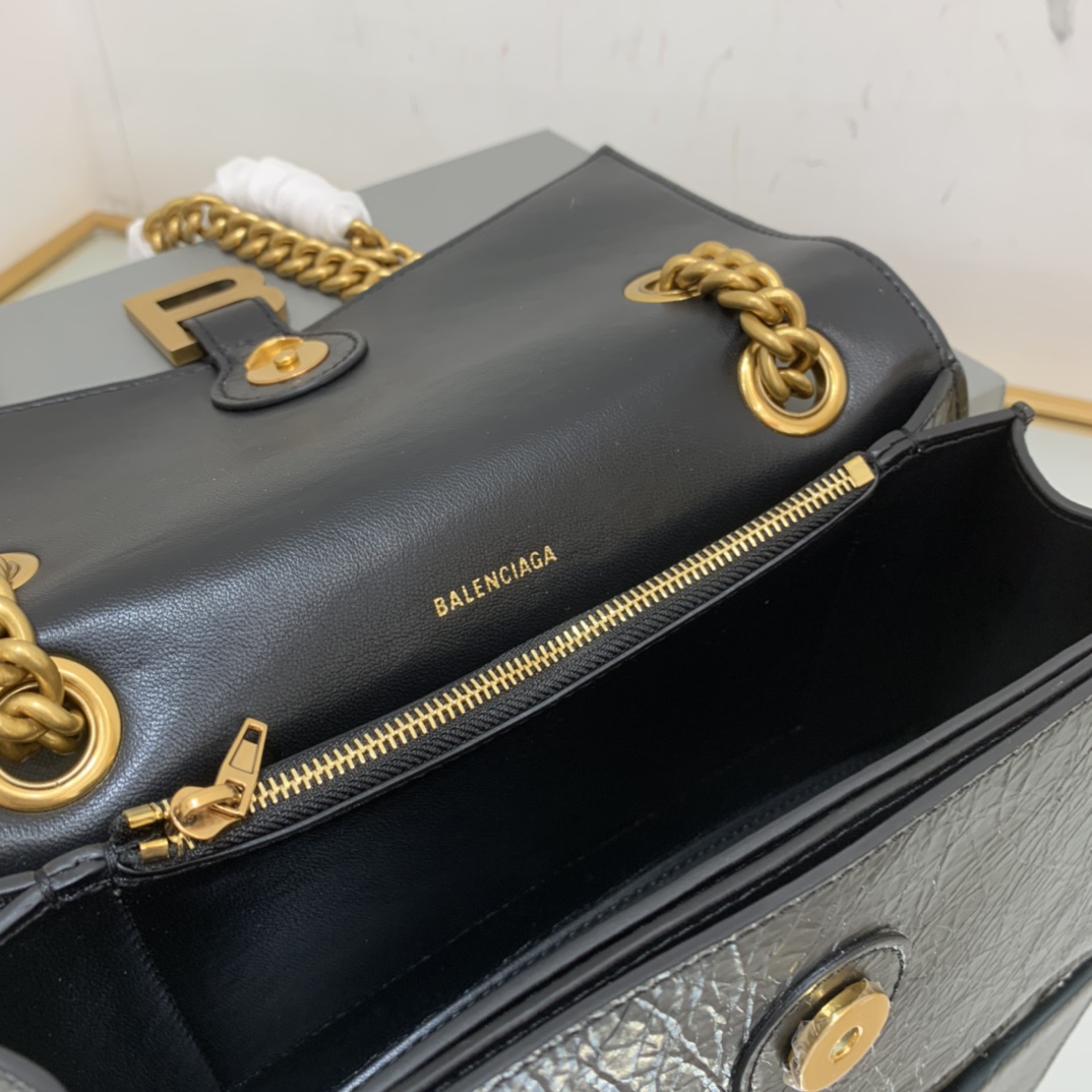 Ba1en*iaga Crush Small Chain Bag In Black For Women 9.8in/ 25cm 716351210IT1000