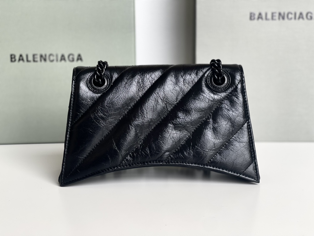 Ba1en*iaga Crush Small Chain Bag Quilted In Black For Women 9.8in/25cm 716351210IY1000